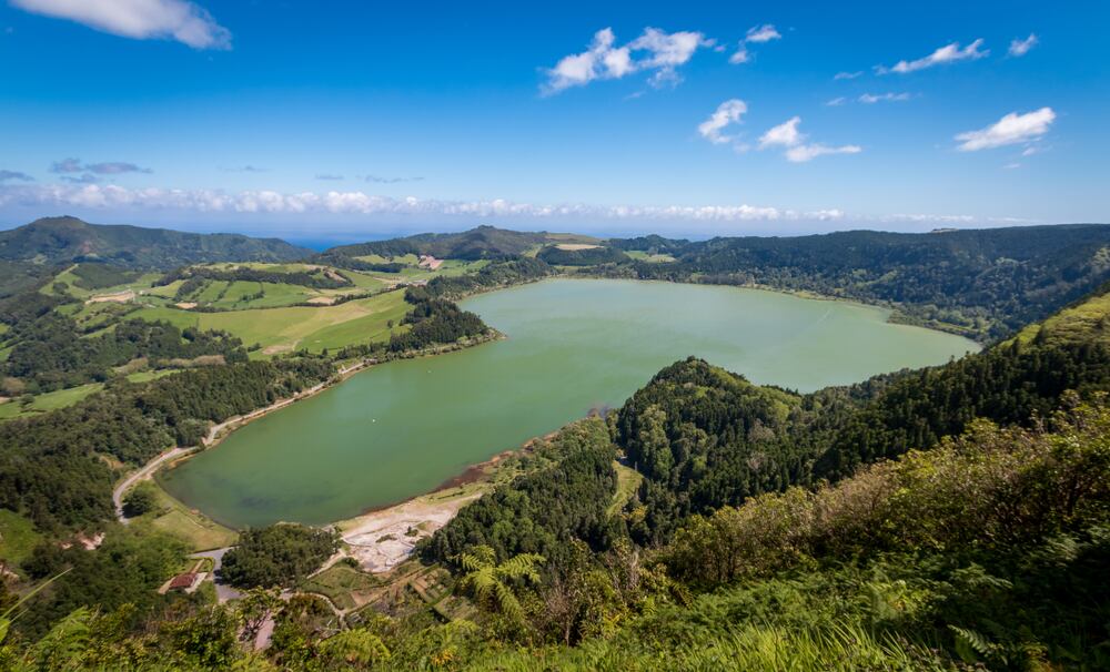 Lago das Furnas, en la isla de San Miguel, Azores (Shutterstock).