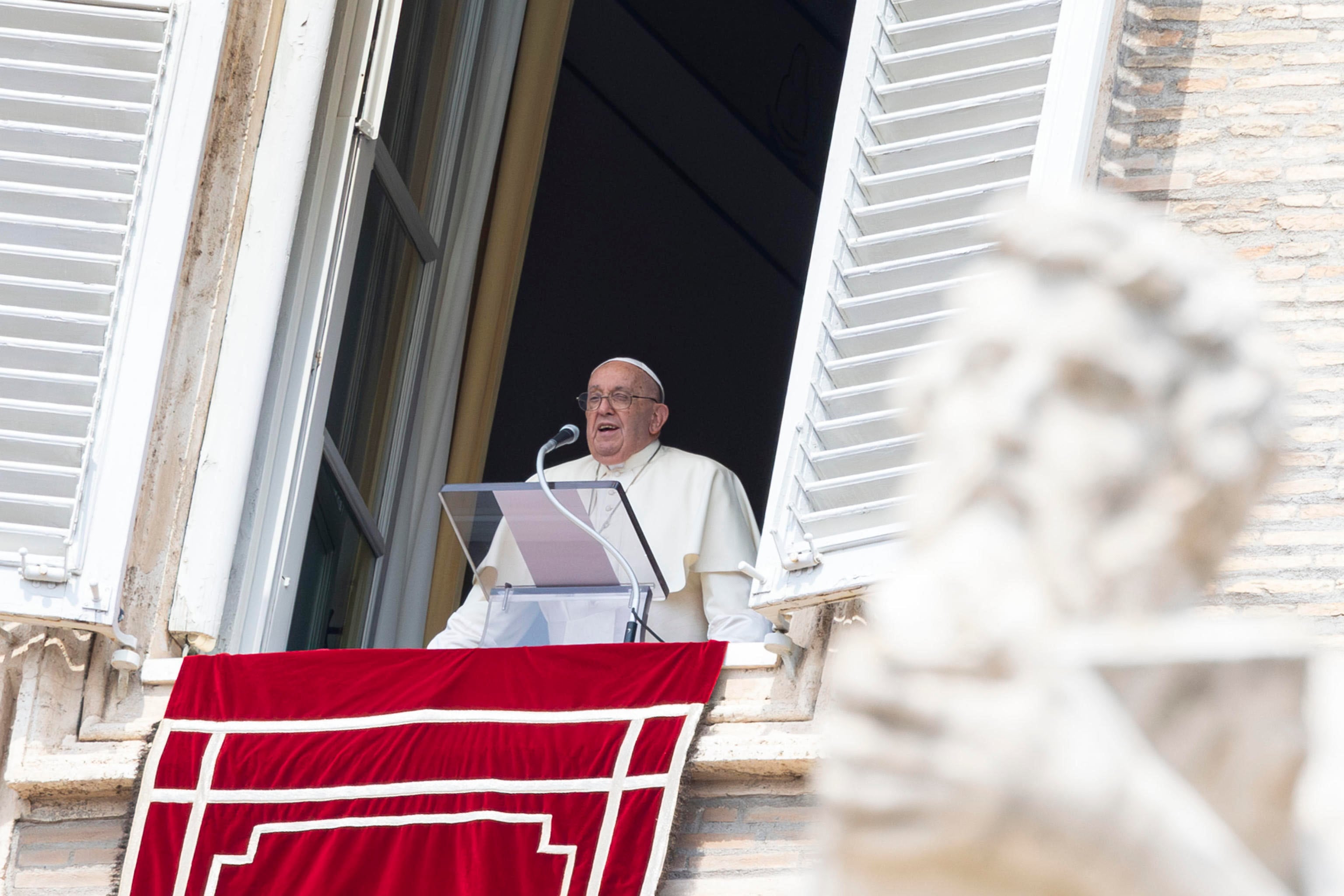 El 22 de julio de 2024 fue informado el traspaso de la Sede Primada de la Argentina por decisión del Papa Francisco (EFE/EPA/MASSIMO PERCOSSI) 