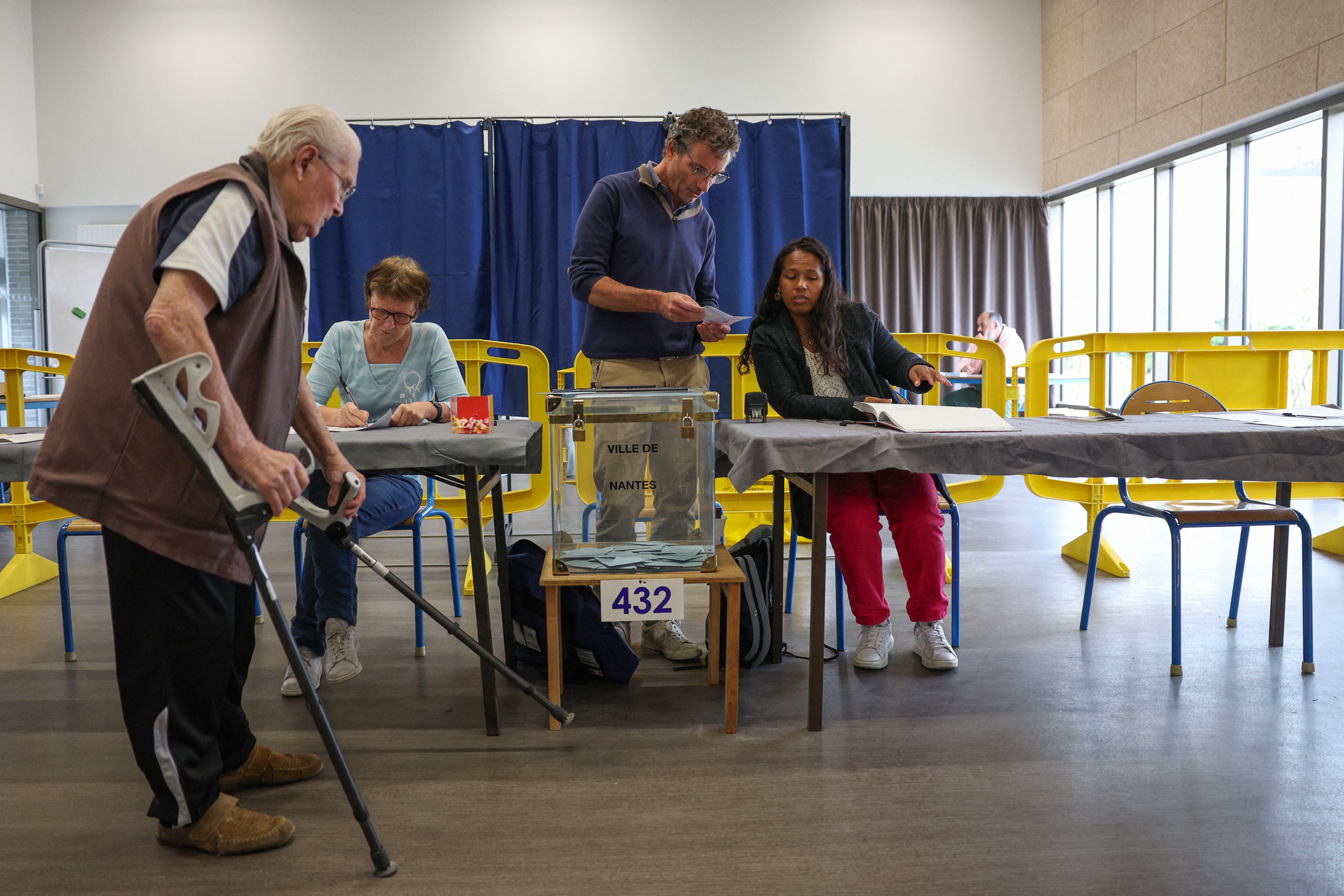 Francia vota en la segunda vuelta de las elecciones. (Violeta Santos Moura/Reuters)