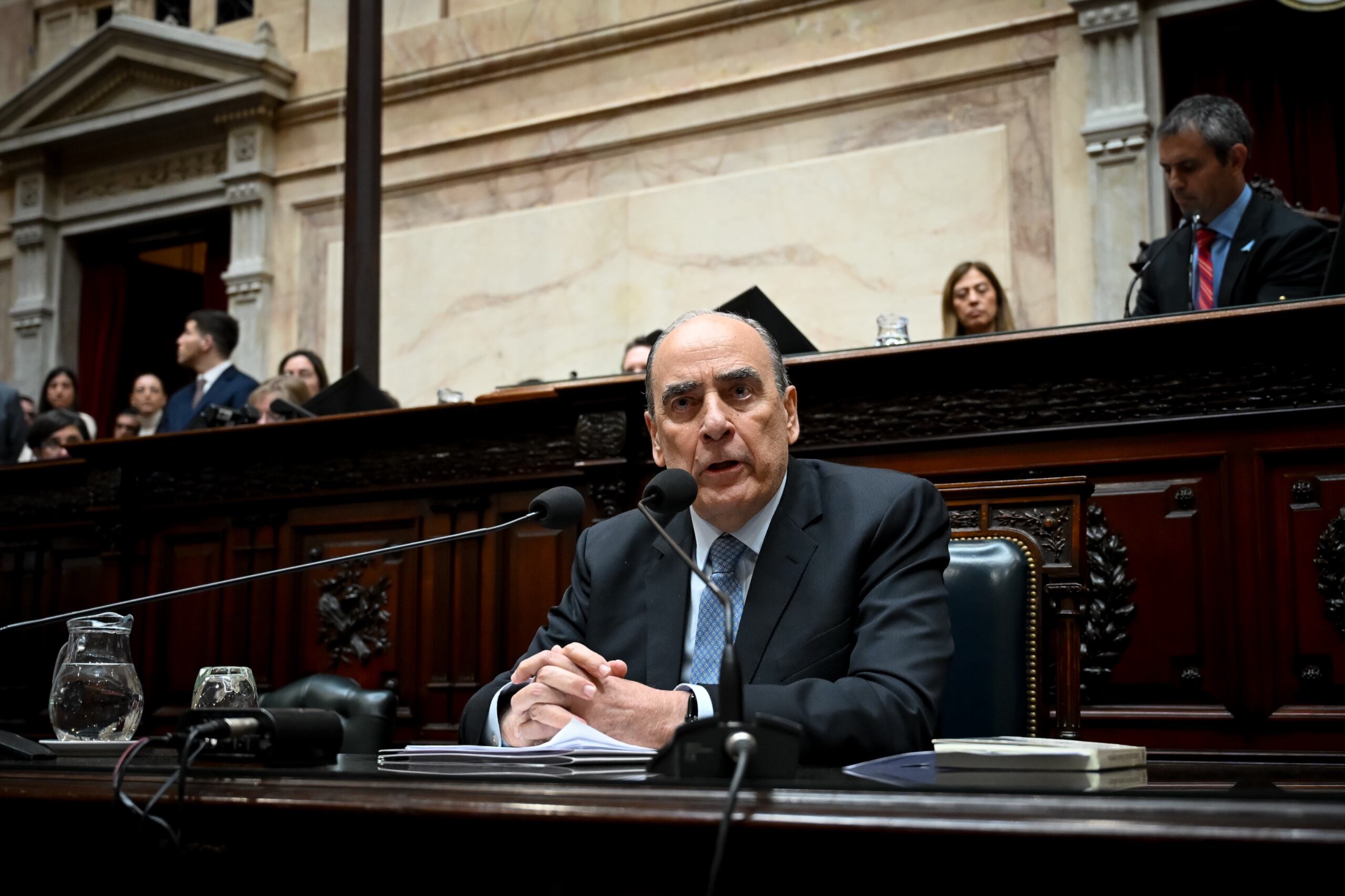 Guillermo Francos expone en el Congreso