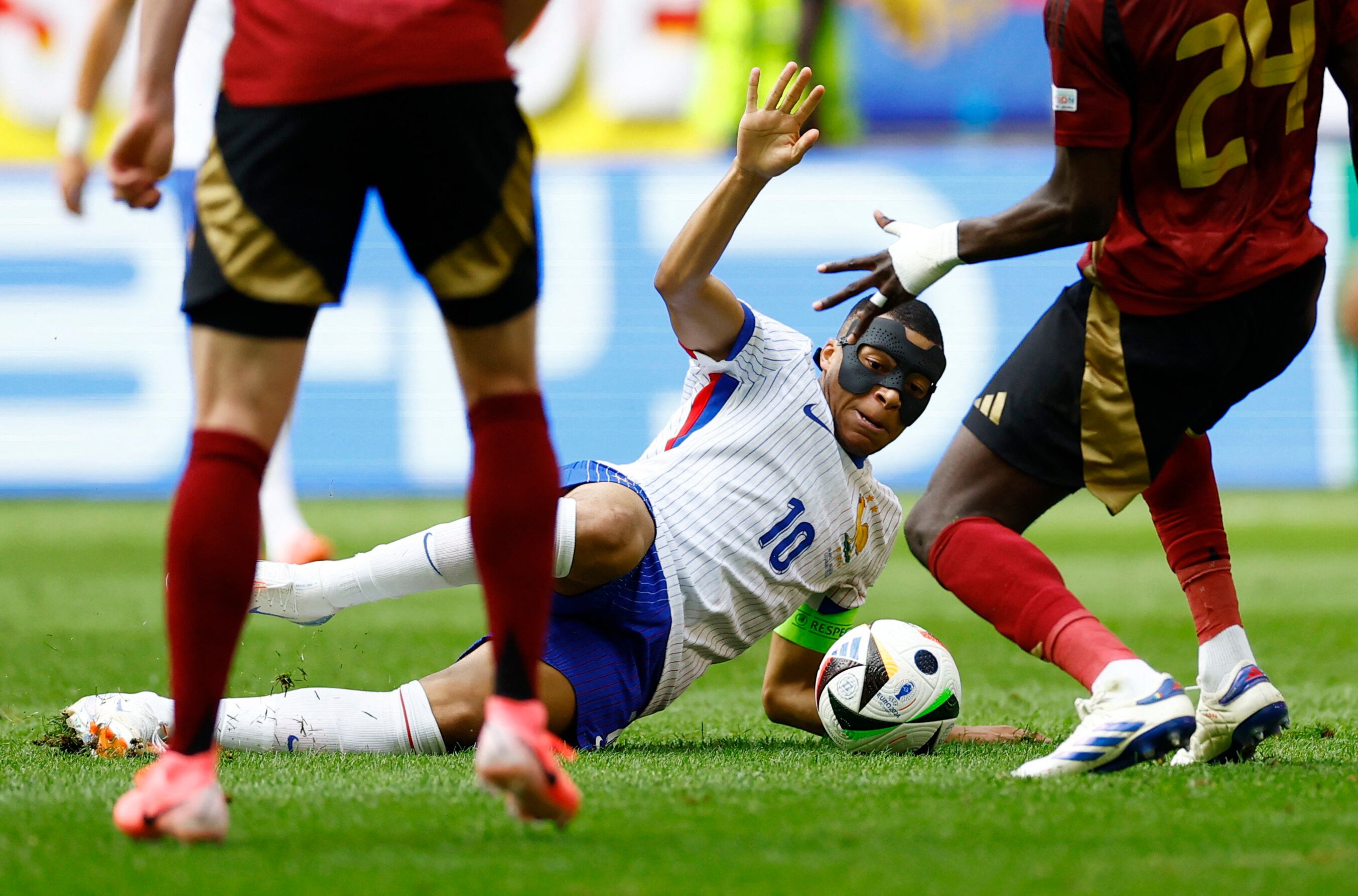 Mbappé en acción durante el duelo entre Francia y Bélgica (REUTERS/Piroschka Van De Wouw)