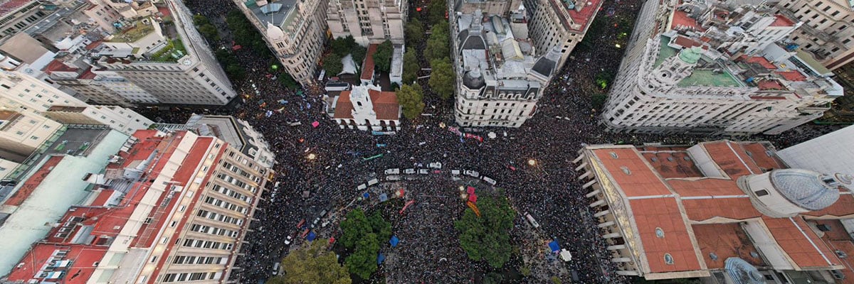 Marcha universitaria federal 23A - Drone bomba chata