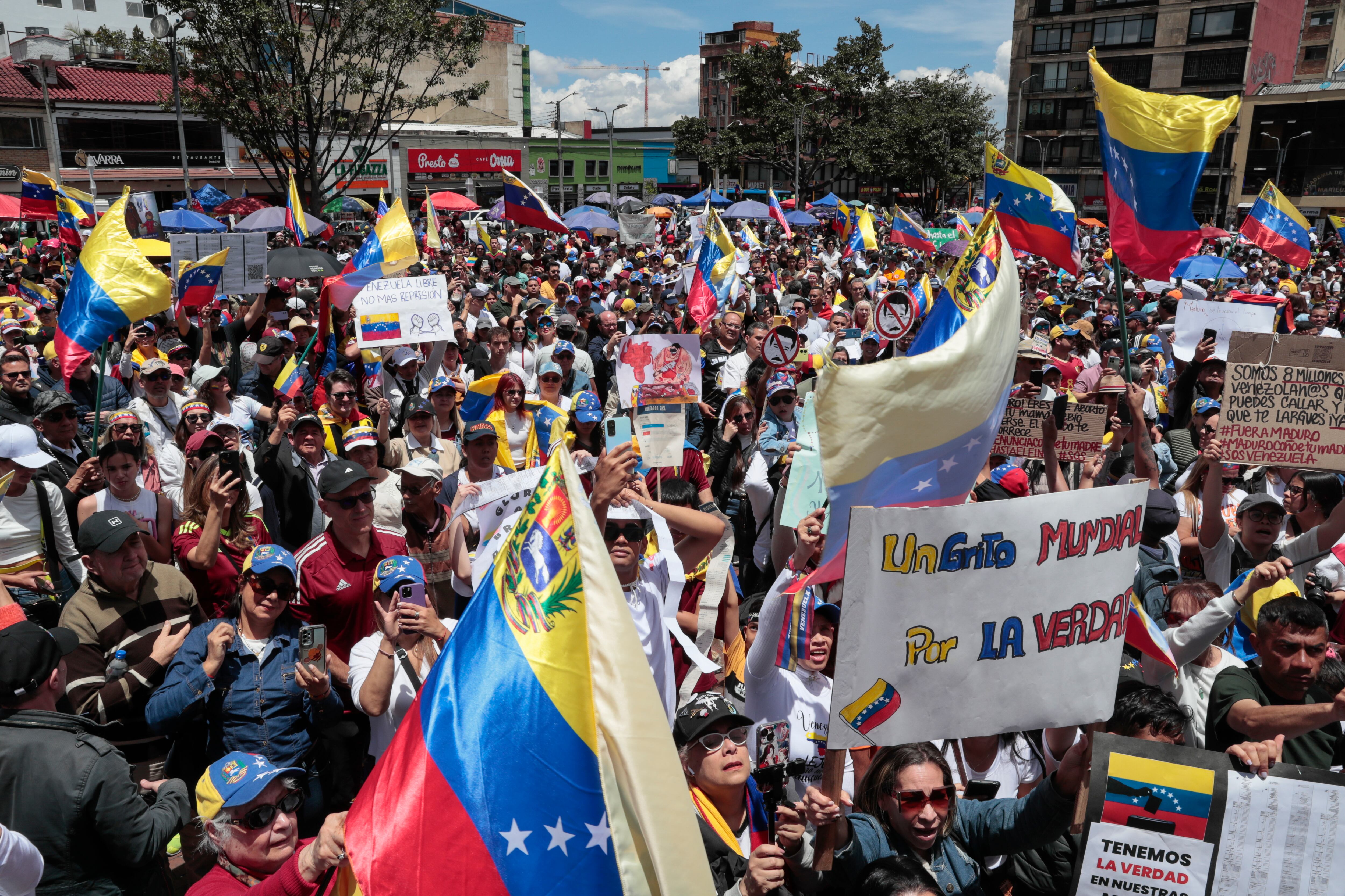 Ciudadanos venezolanos protestarán esta semana en Bogotá - crédito Carlos Ortega/EFE
