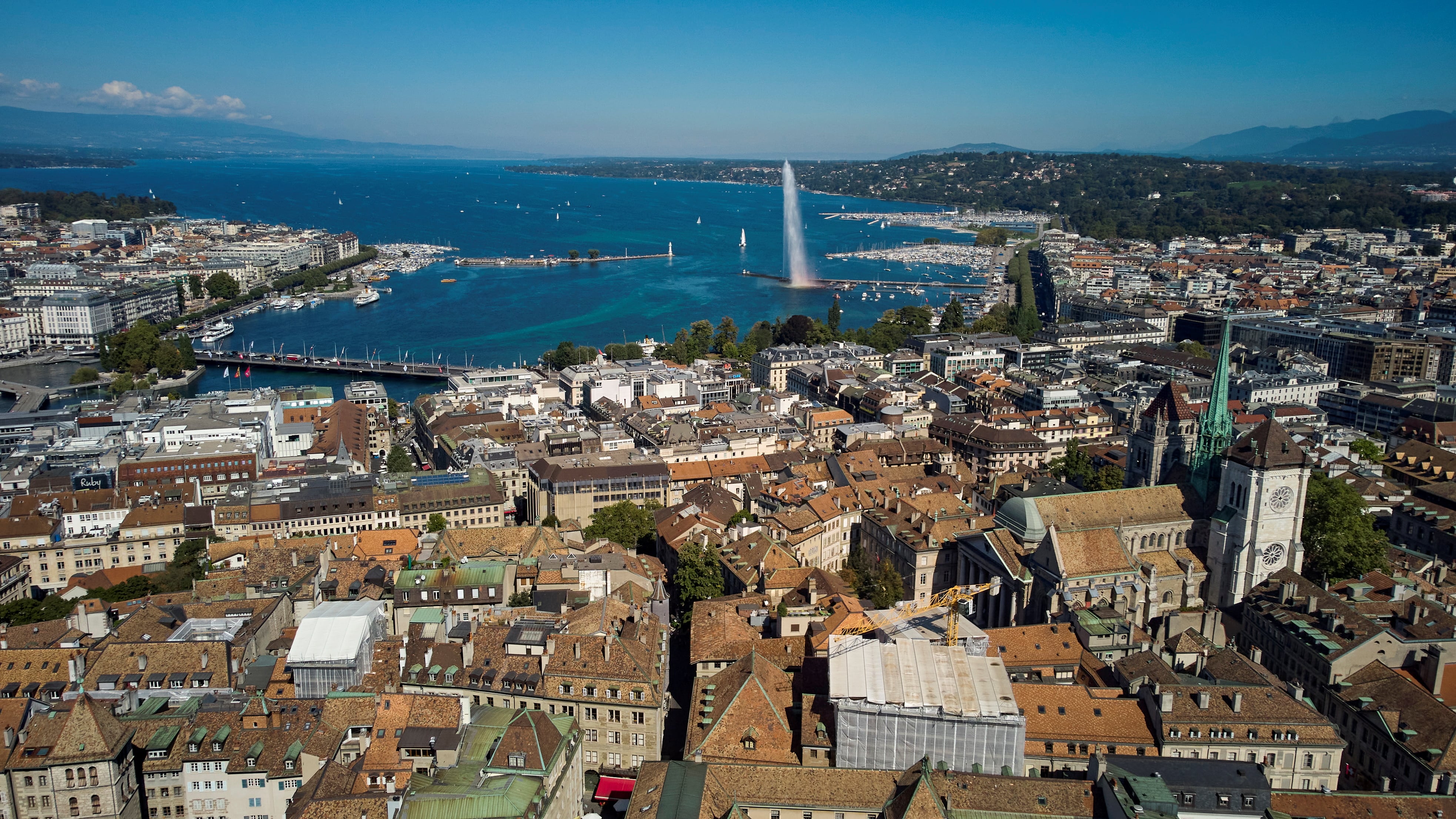 Suiza se ubica en tercer lugar respecto a la calidad de vida en el Ranking de Mejores Países 2024 (REUTERS/Denis Balibouse)