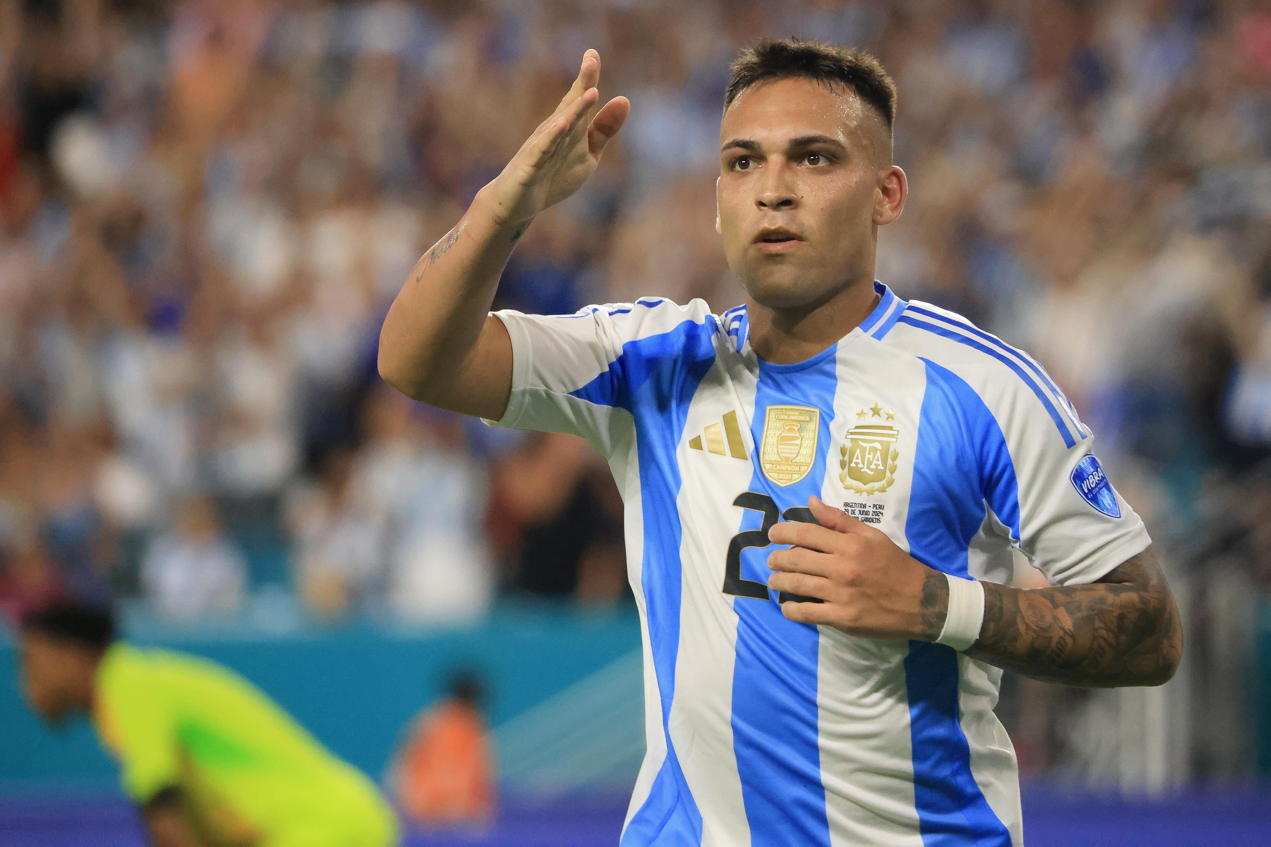 El delantero argentino Lautaro Martínez de Argentina es el jugador con más goles anotados en la Copa América 2024. EFE/Cristóbal Herrera
