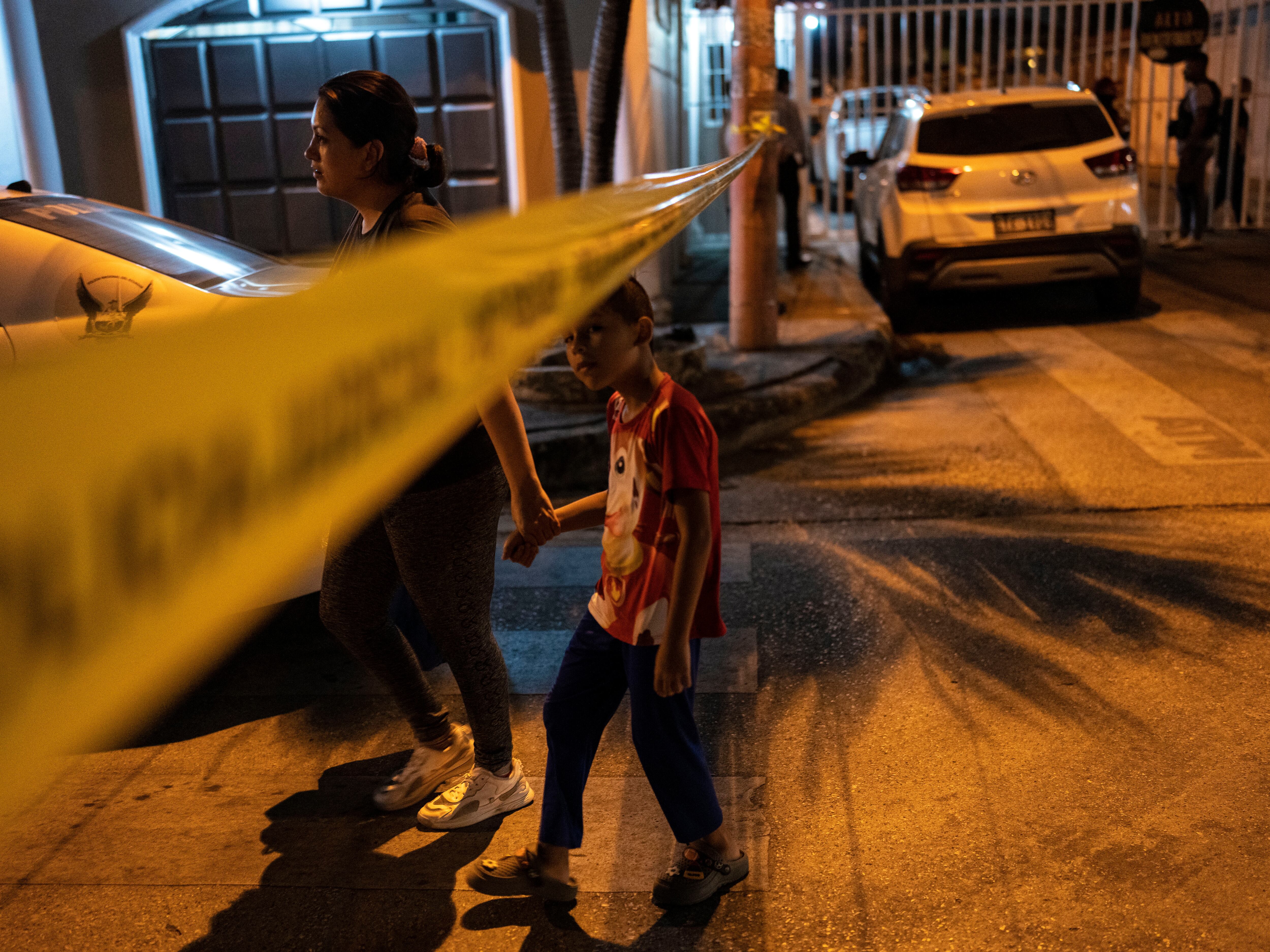 Los asesinatos de los niños y niñas han incrementado en Ecuador debido a la ola de violencia que enfrenta el país. (AP Foto/Rodrigo Abd)