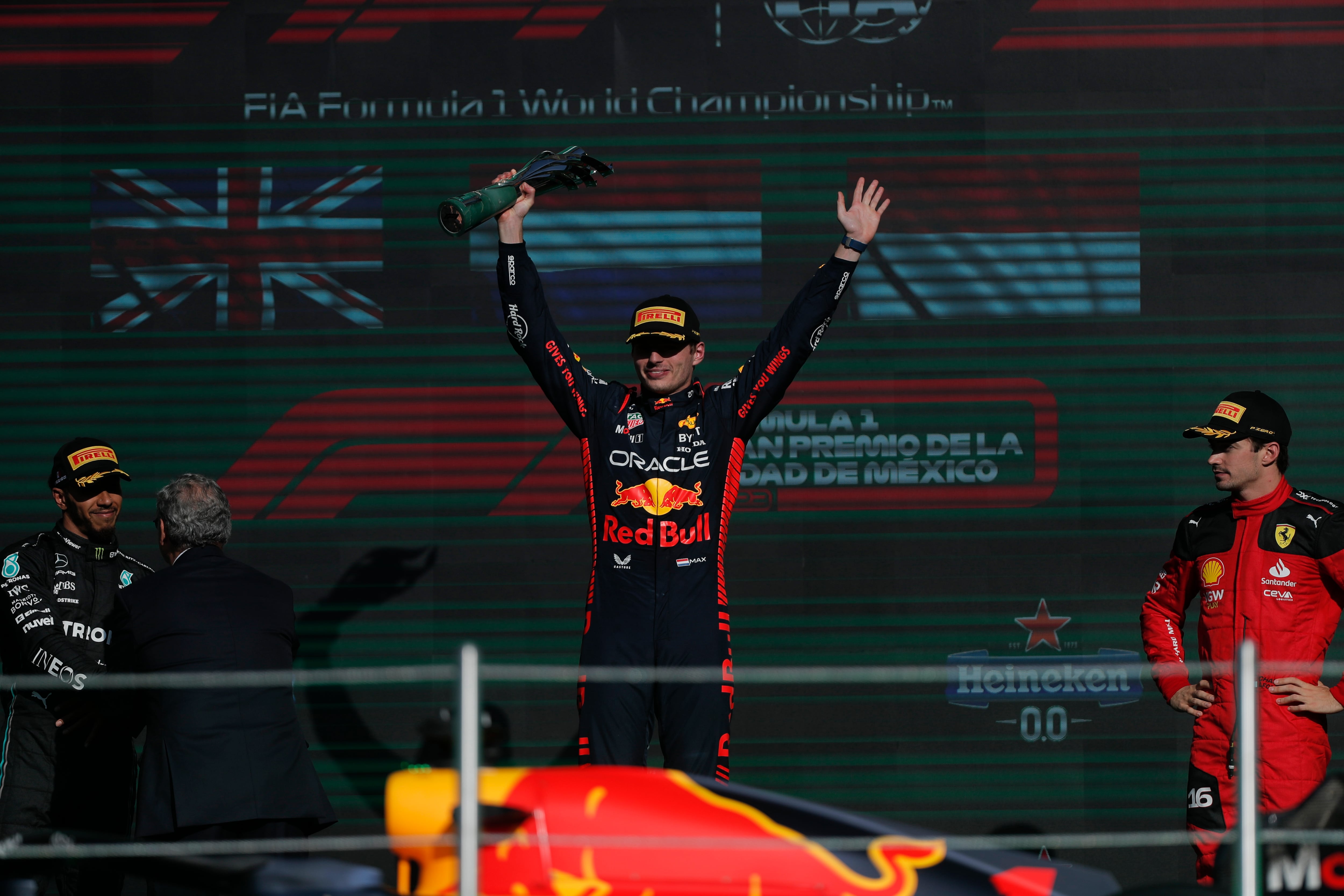 Max Verstappen celebra una victoria. (EFE/Isaac Esquivel)