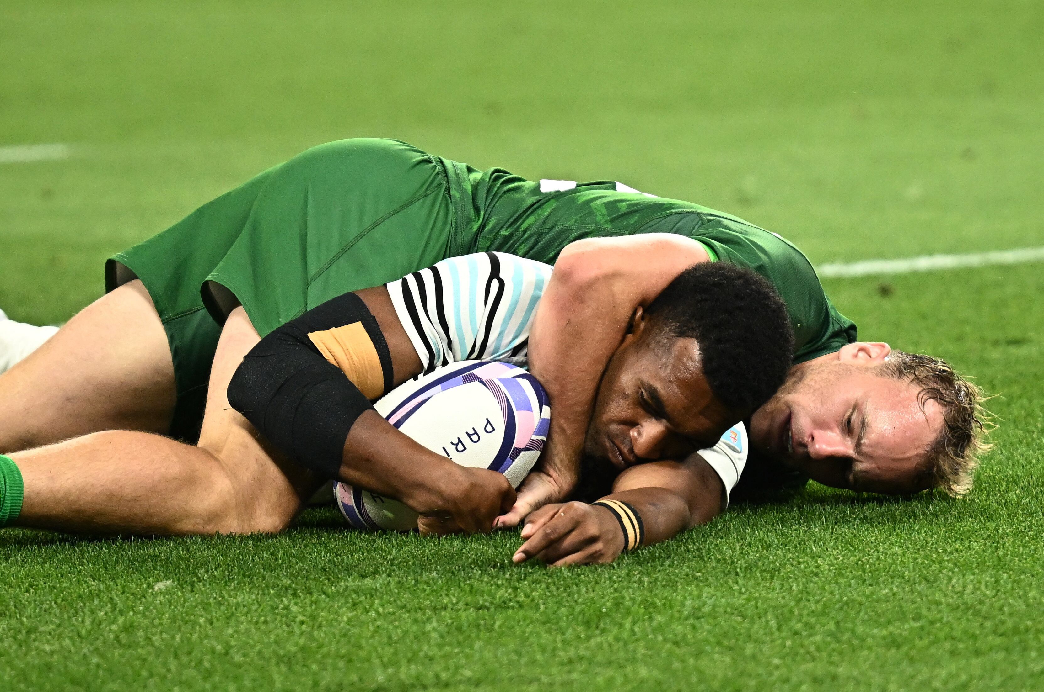 Fiji se midió con Irlanda en los cuartos de final del rugby. Foto: REUTERS/Dylan Martinez