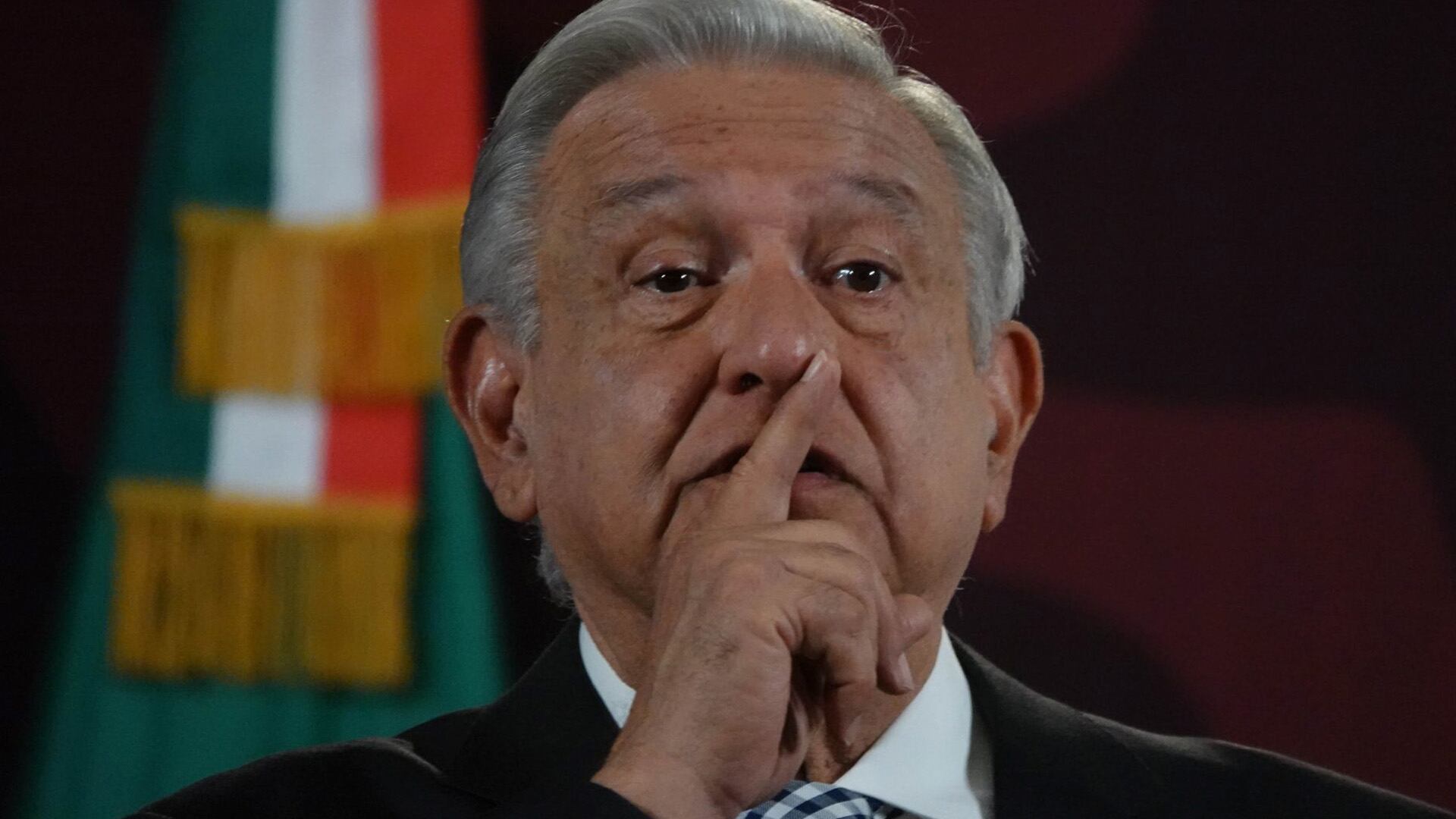 Aunque dijo que no opinaría mucho, el mandatario lamentó que la derecha piense de esta manera.

AMLO, Argentina