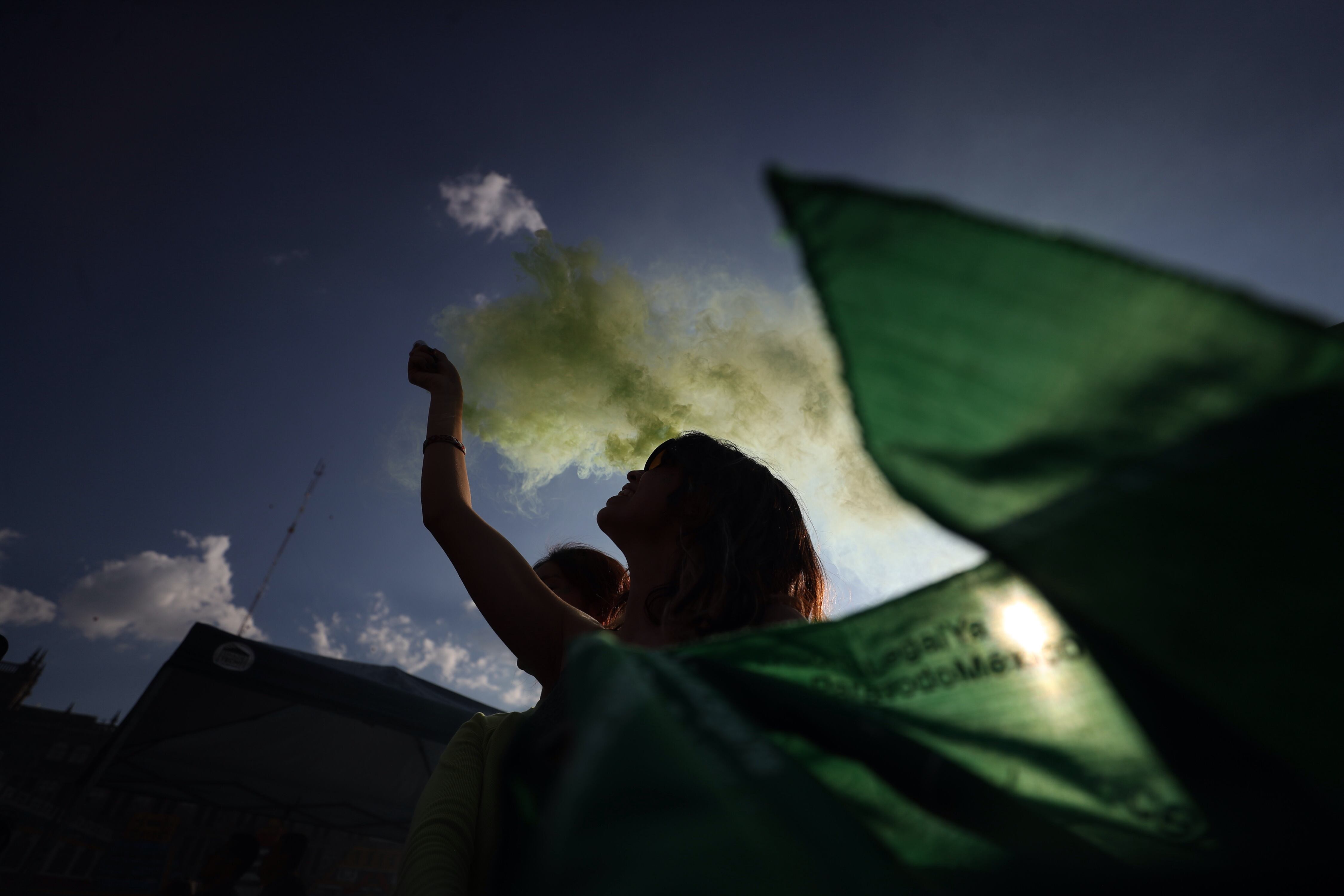 Imagen de una marcha en defensa de los derechos de las mujeres en Ciudad de México. (EFE/Sáshenka Gutiérrez)
