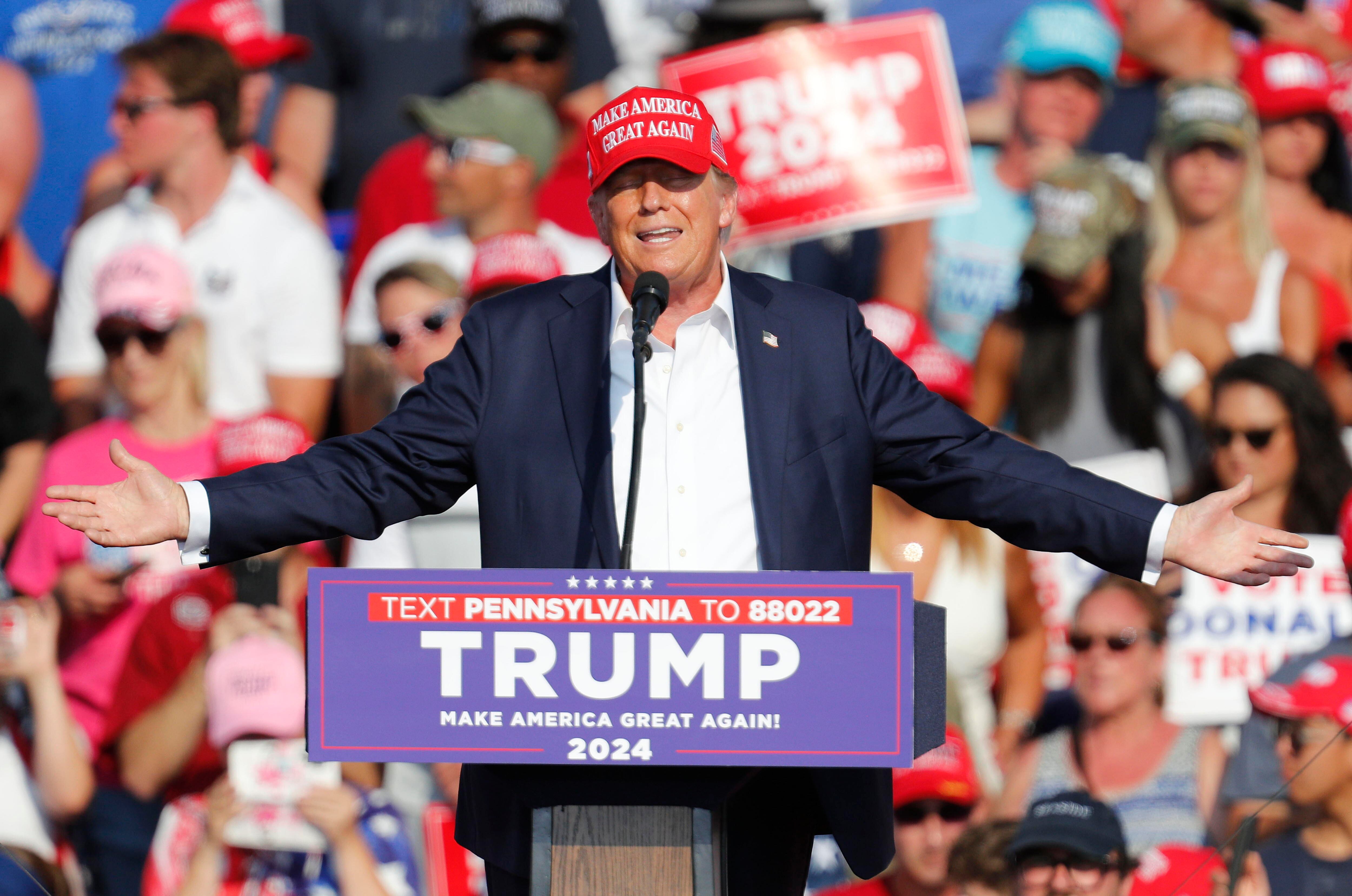 Donald Trump en Butler (Pensilvania), minutos antes del intento de asesinato