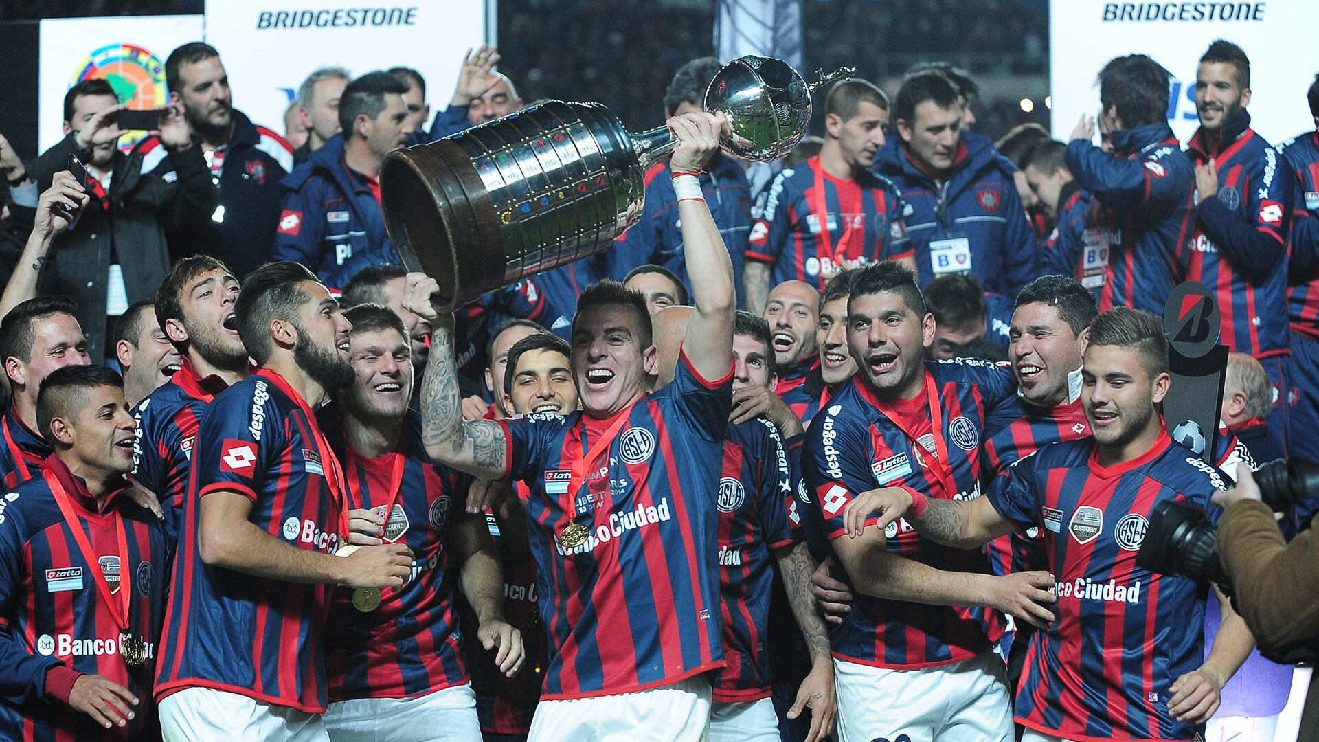 El festejo de los jugadores de San Lorenzo con la Copa