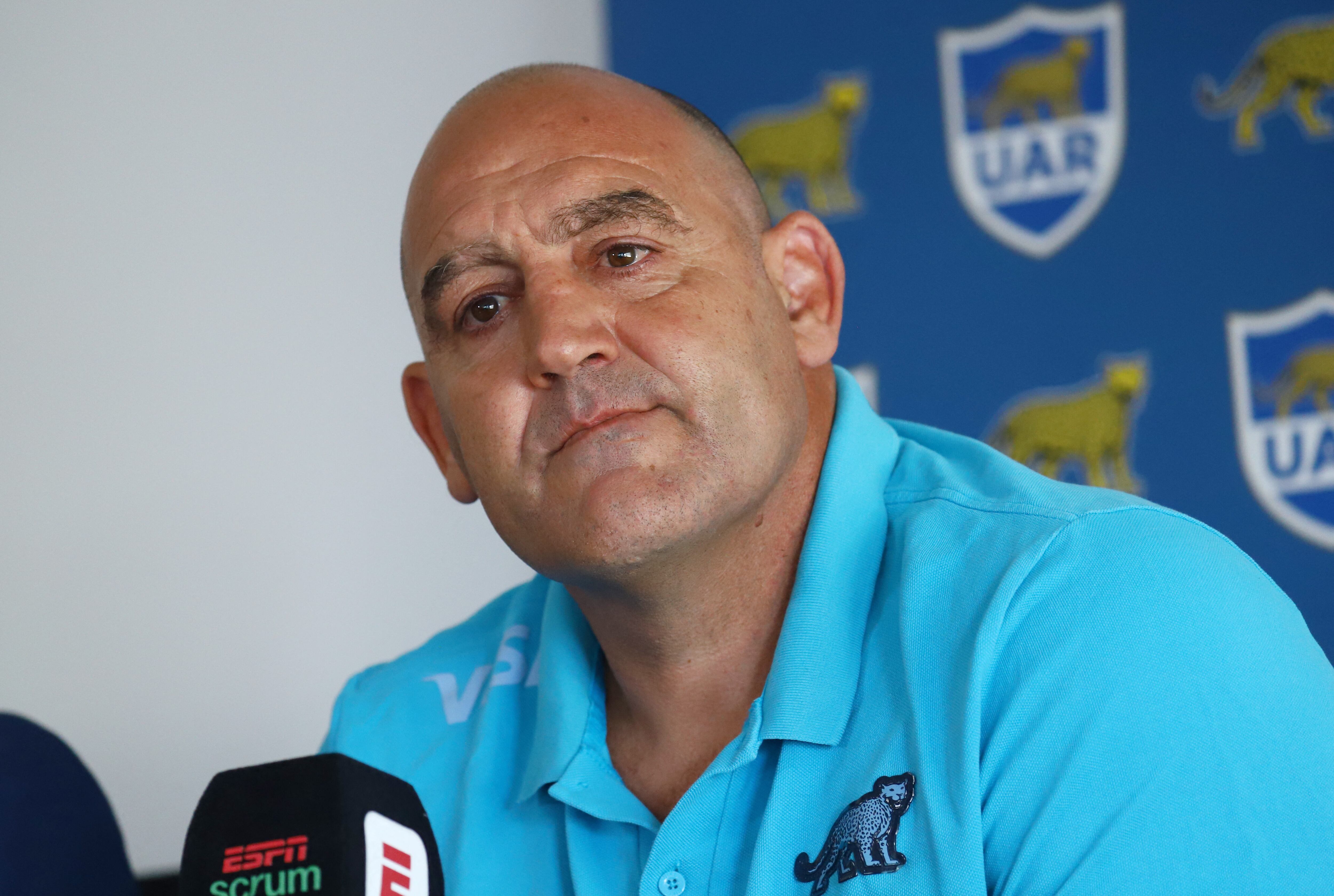 Mario Ledesma durante una rueda de prensa en 2022, cuando entrenaba a Los Pumas (Foto Reuters/Matías Baglietto)