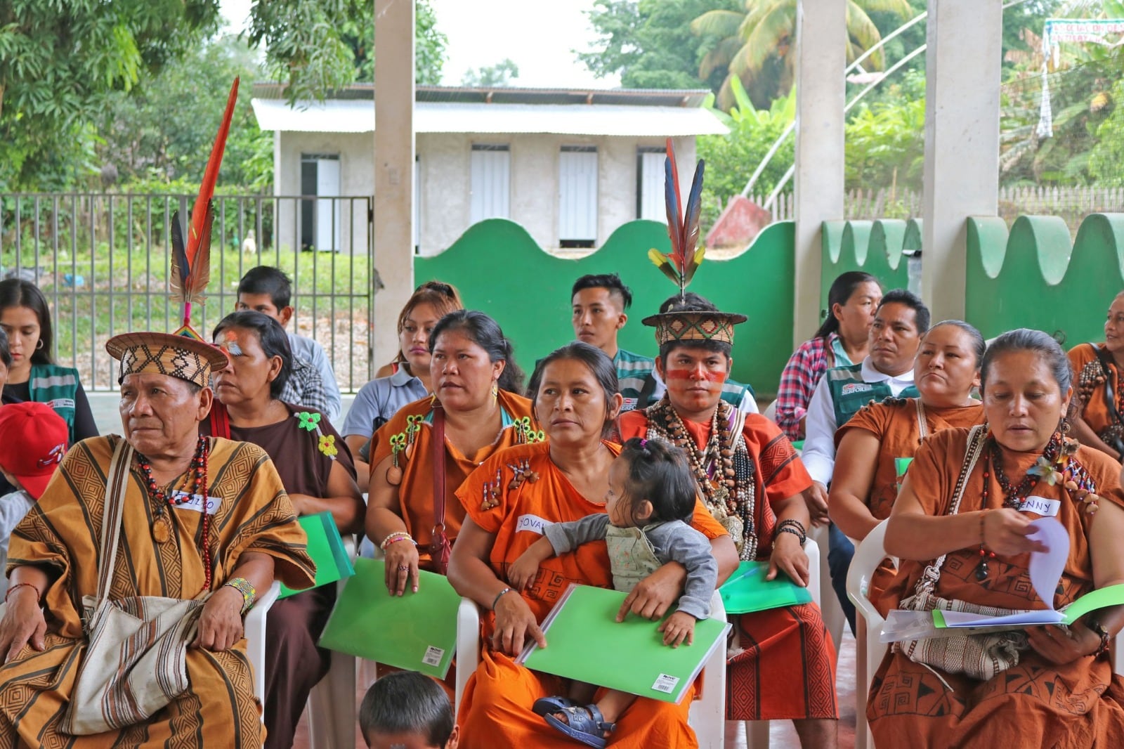 Fotografía cedida este martes por la Asociación Interétnica de Desarrollo de la Selva Peruana (Aidesep), de indígenas durante el Segundo Encuentro de Defensores y Defensoras Indígenas. EFE/Aidesep
