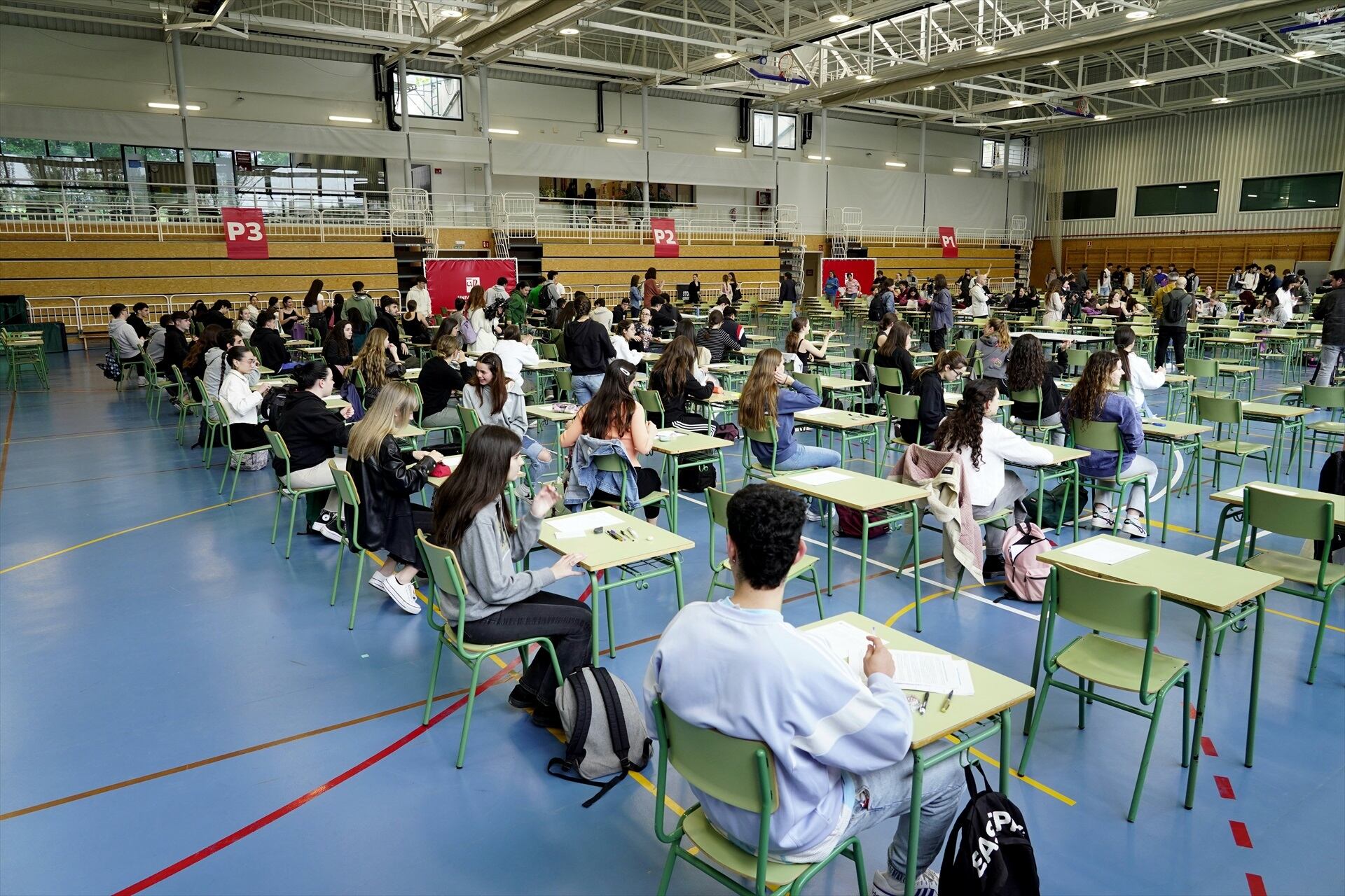 ¿Se puede hacer un examen estando de baja laboral? Esto dice la ley