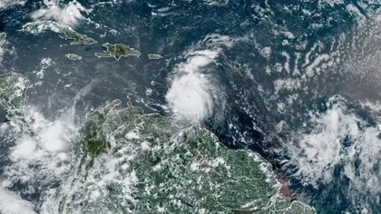 Paso del huracán Beryl tiene en alerta a las autoridades de San Andrés