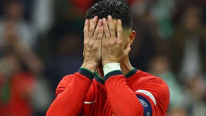 La montaña rusa de emociones de Cristiano Ronaldo tras fallar un penal en Portugal: llanto, pedido de disculpas y éxtasis tras la definición ante Eslovenia       