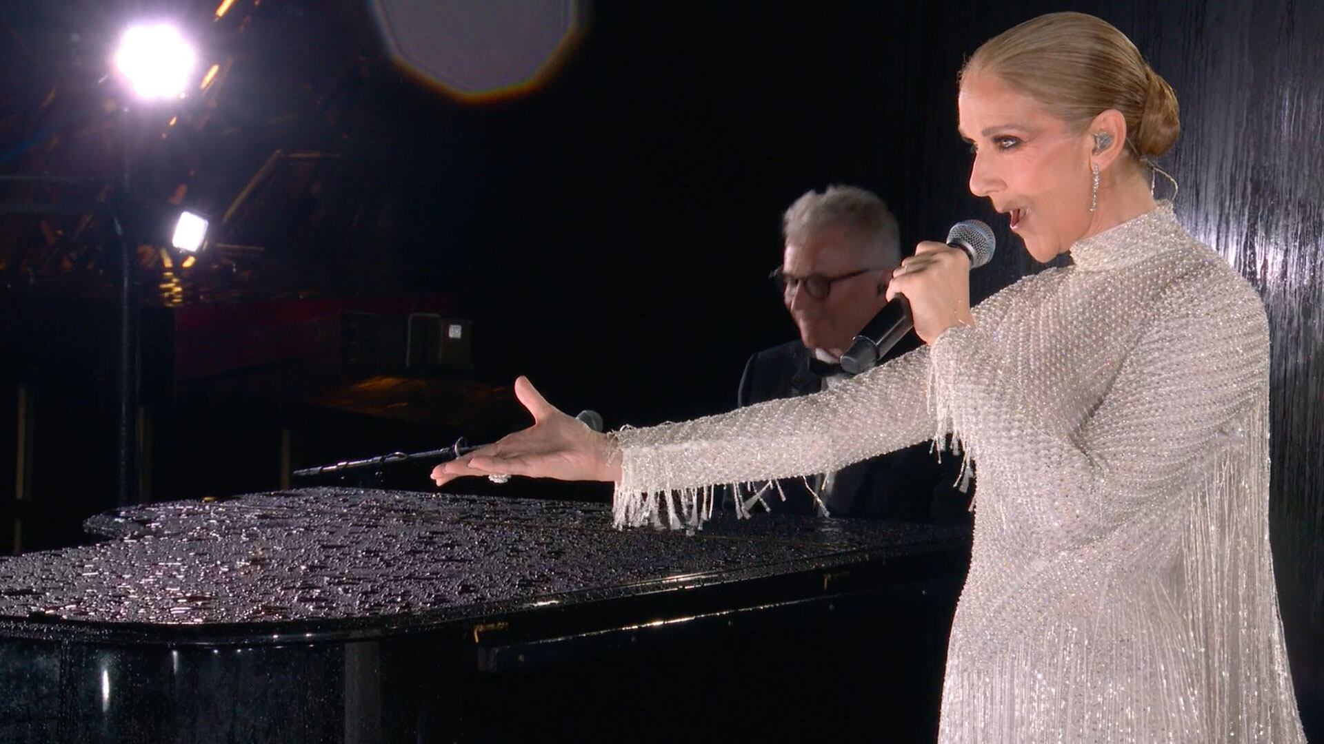 Céline Dion en la inauguración de los Juegos Olímpicos París 2024