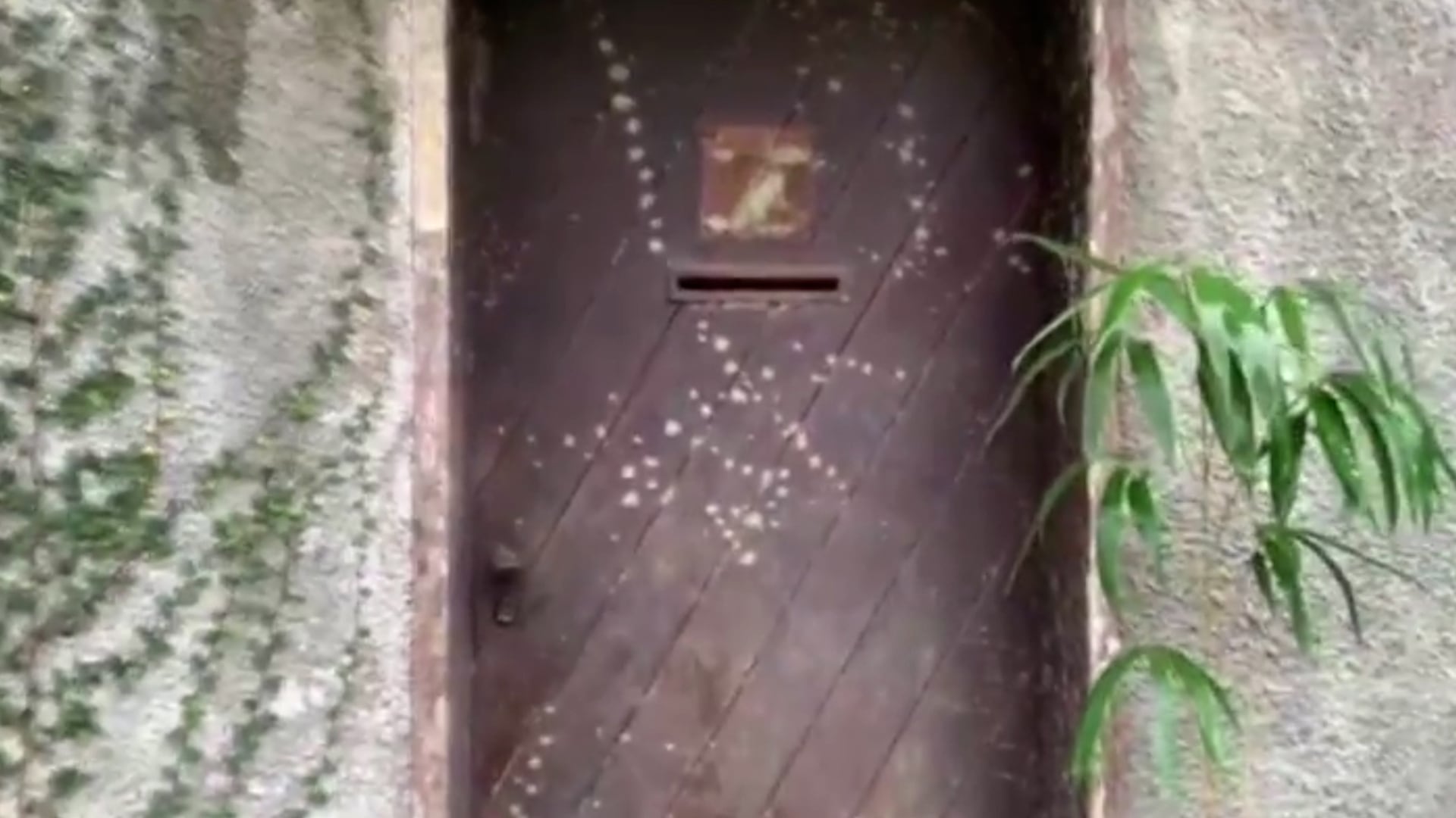 Una mansión de Pelé fue vandalizada y luce abandonada