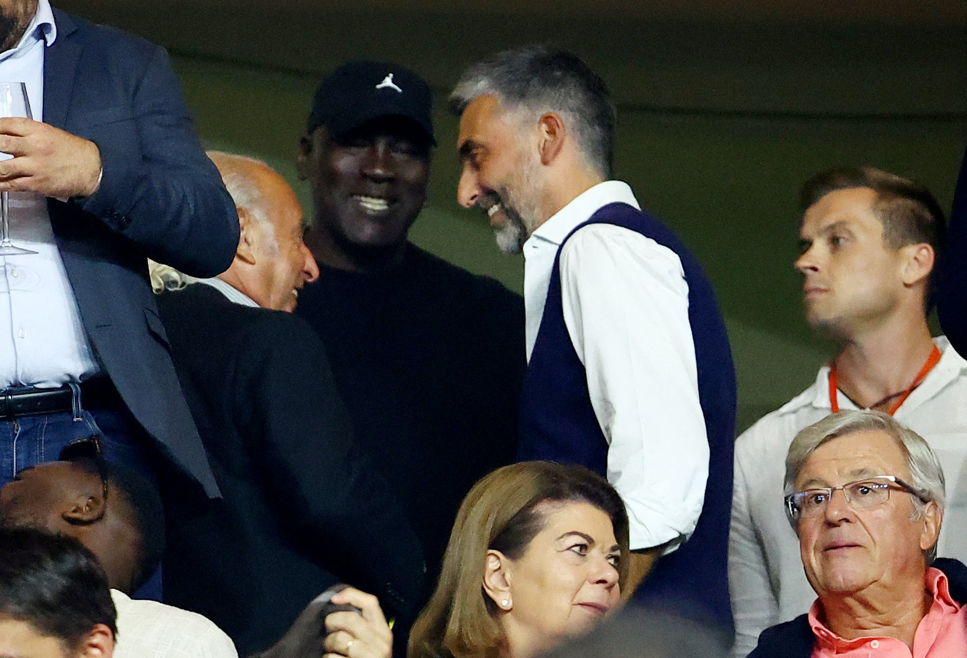 Michael Jordan, invitado de lujo en el estadio Luis II de Mónaco (REUTERS/Manon Cruz)