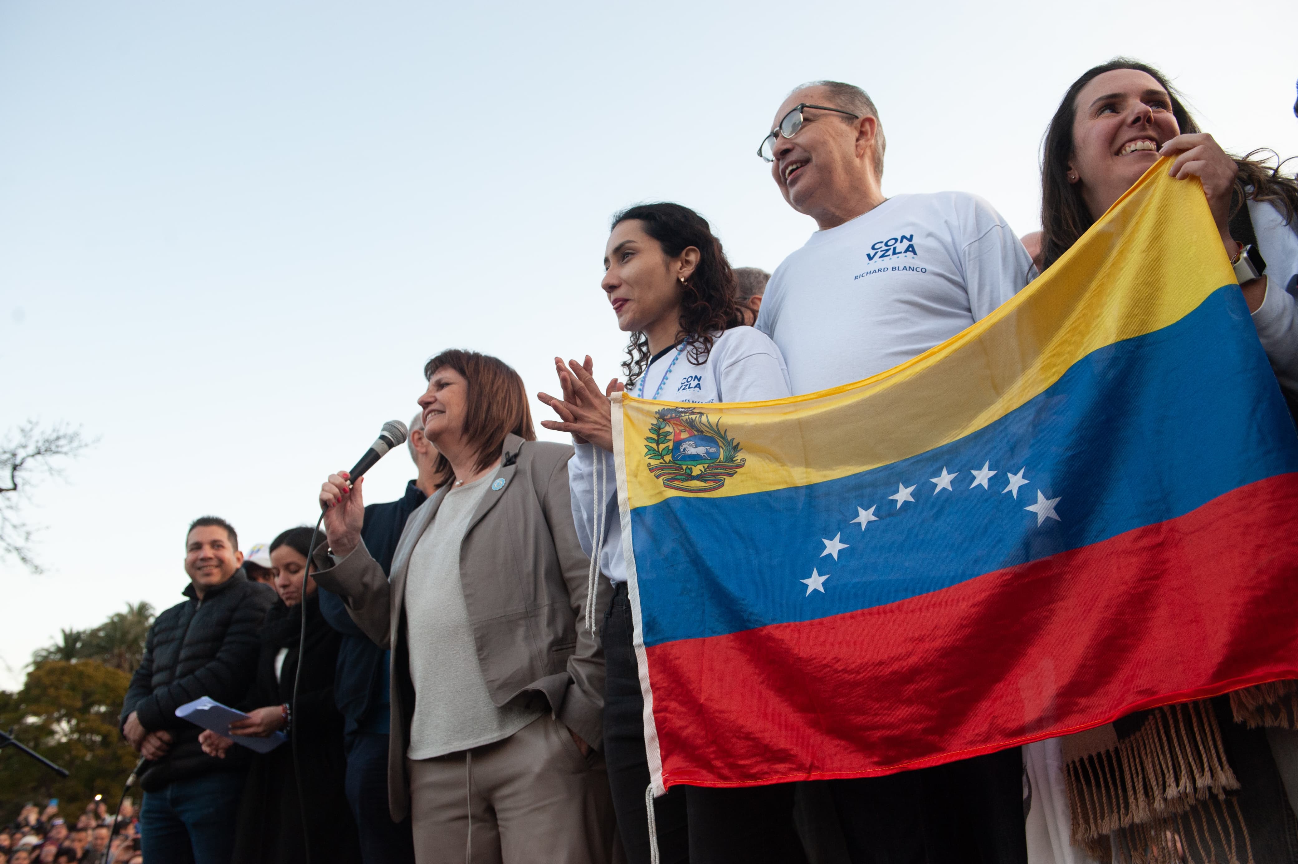 Patricia Bullrich y Diana Mondino - Embajada Venezolana en Argentina