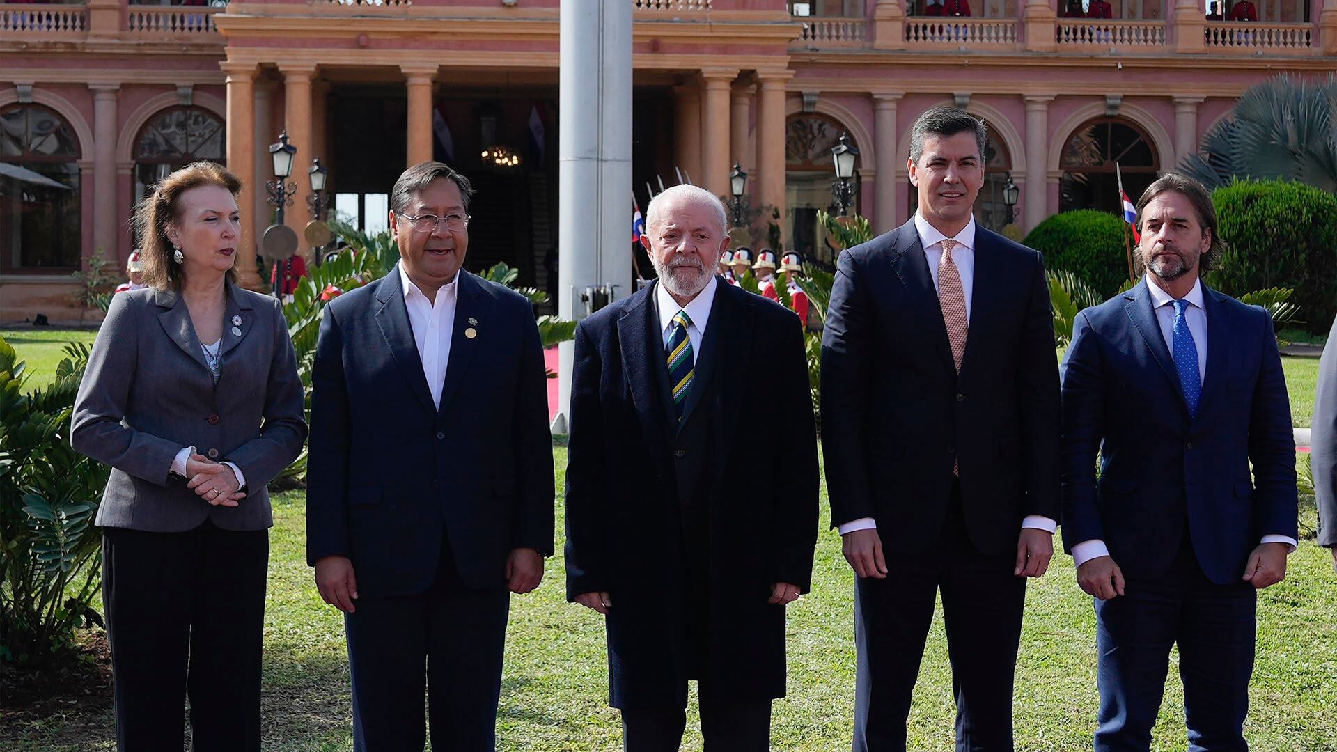 Diana Mondino junto a los presidentes de los países del Mercosur