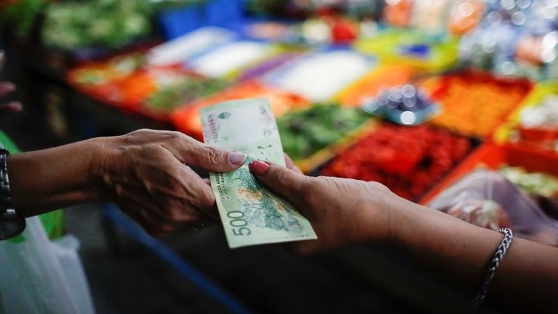 La Canasta Básica Alimentaria para una familia de cuatro integrantes alcanza los $496.898. (Reuters)