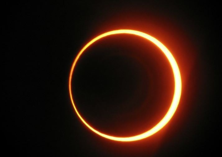 Tipos y diferencias: qué son y cómo se producen los eclipses solares y lunares 