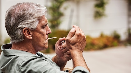 Las tasas de consumo problemático de marihuana están aumentando entre las personas mayores