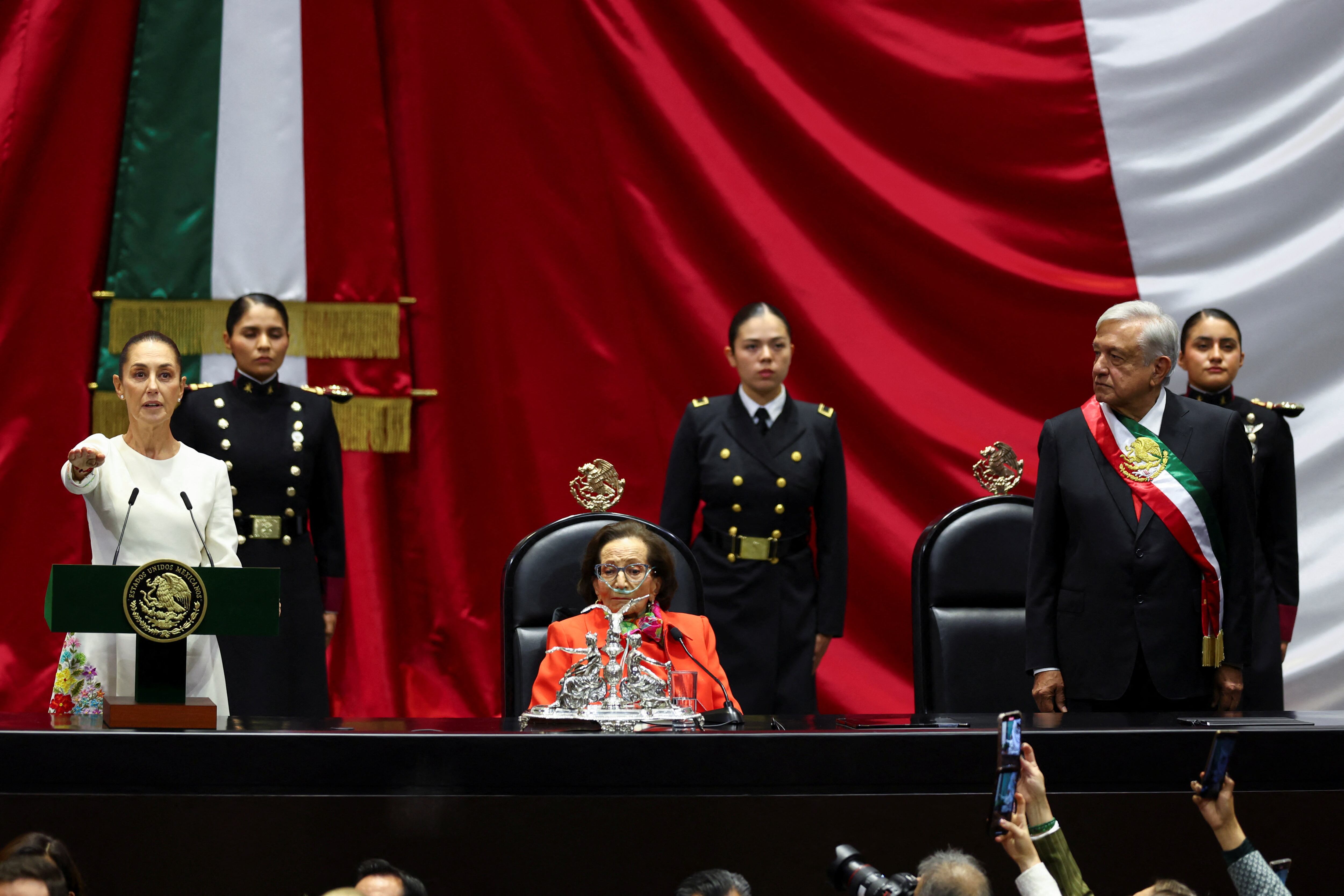 Claudia Sheinbaum takes the oath during her swearing-in ceremony as Mexico's new President at Congress, in Mexico City, Mexico, October 1, 2024. REUTERS/Raquel Cunha