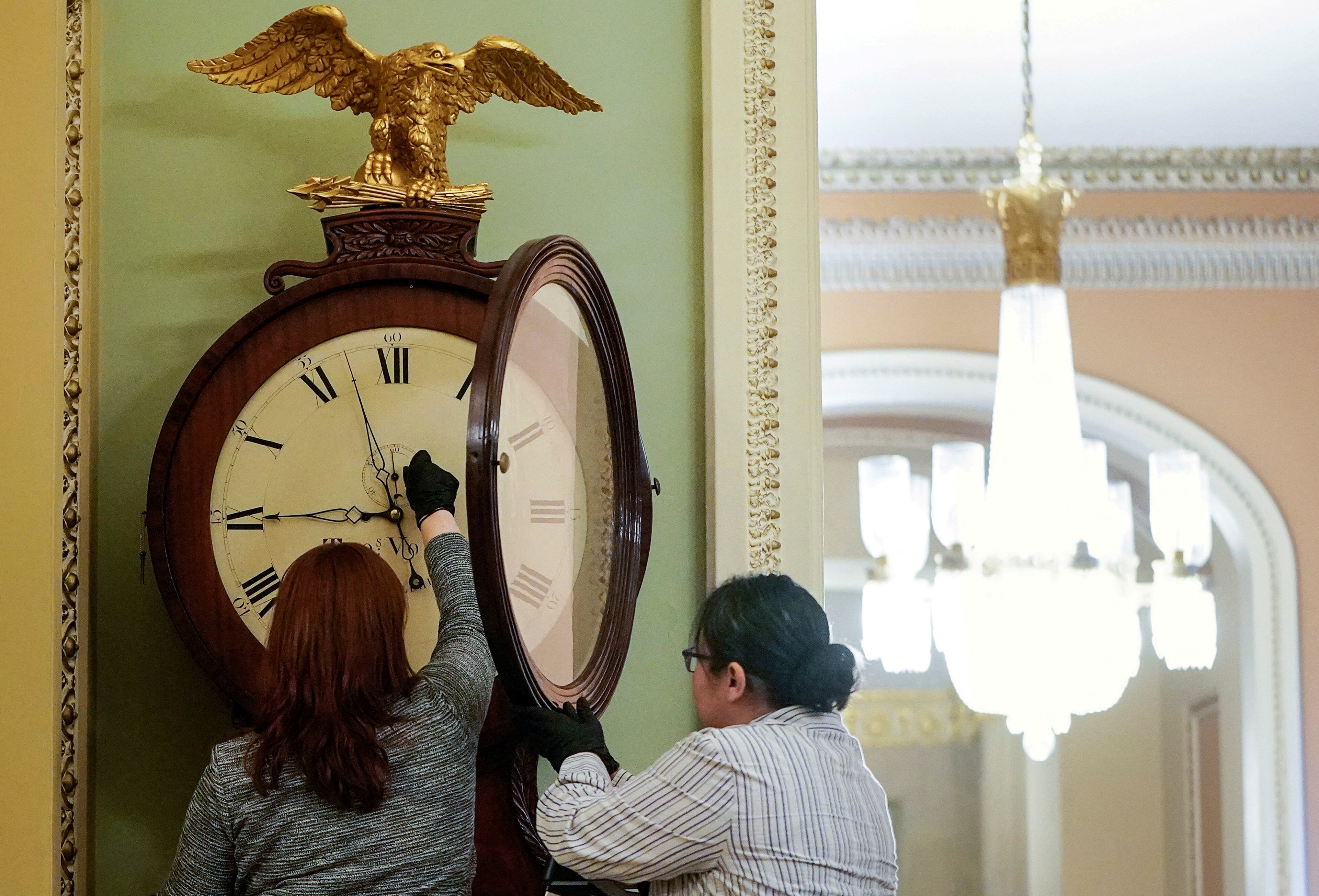 La Ley del Tiempo Uniforme permite a los estados mantener el tiempo estándar todo el año. (REUTERS/Joshua Roberts)