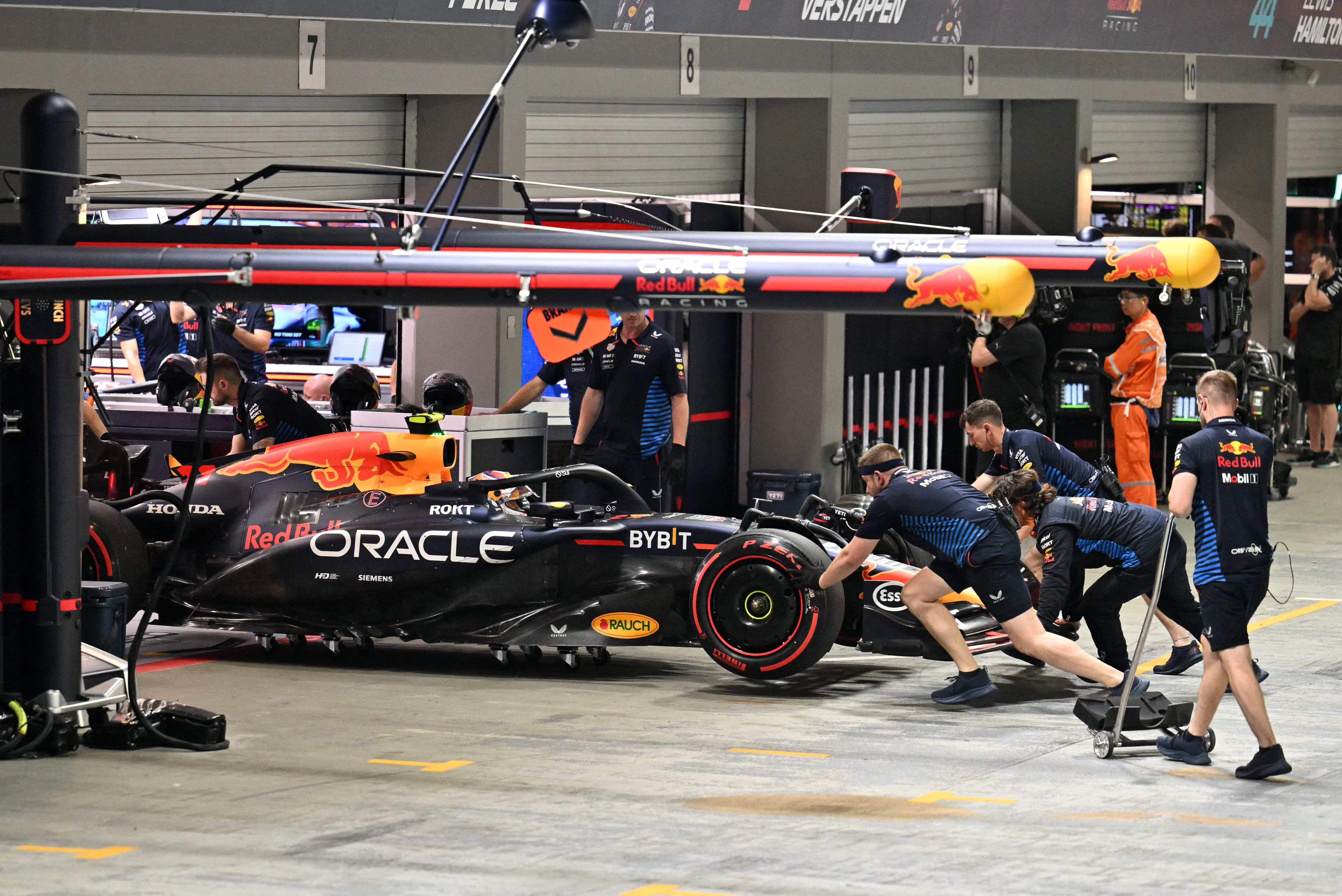 Formula One F1 - Singapore Grand Prix - Marina Bay Street Circuit, Singapore - September 21, 2024 Red Bull's Sergio Perez during qualifying Pool via REUTERS/Mohd Rasfan