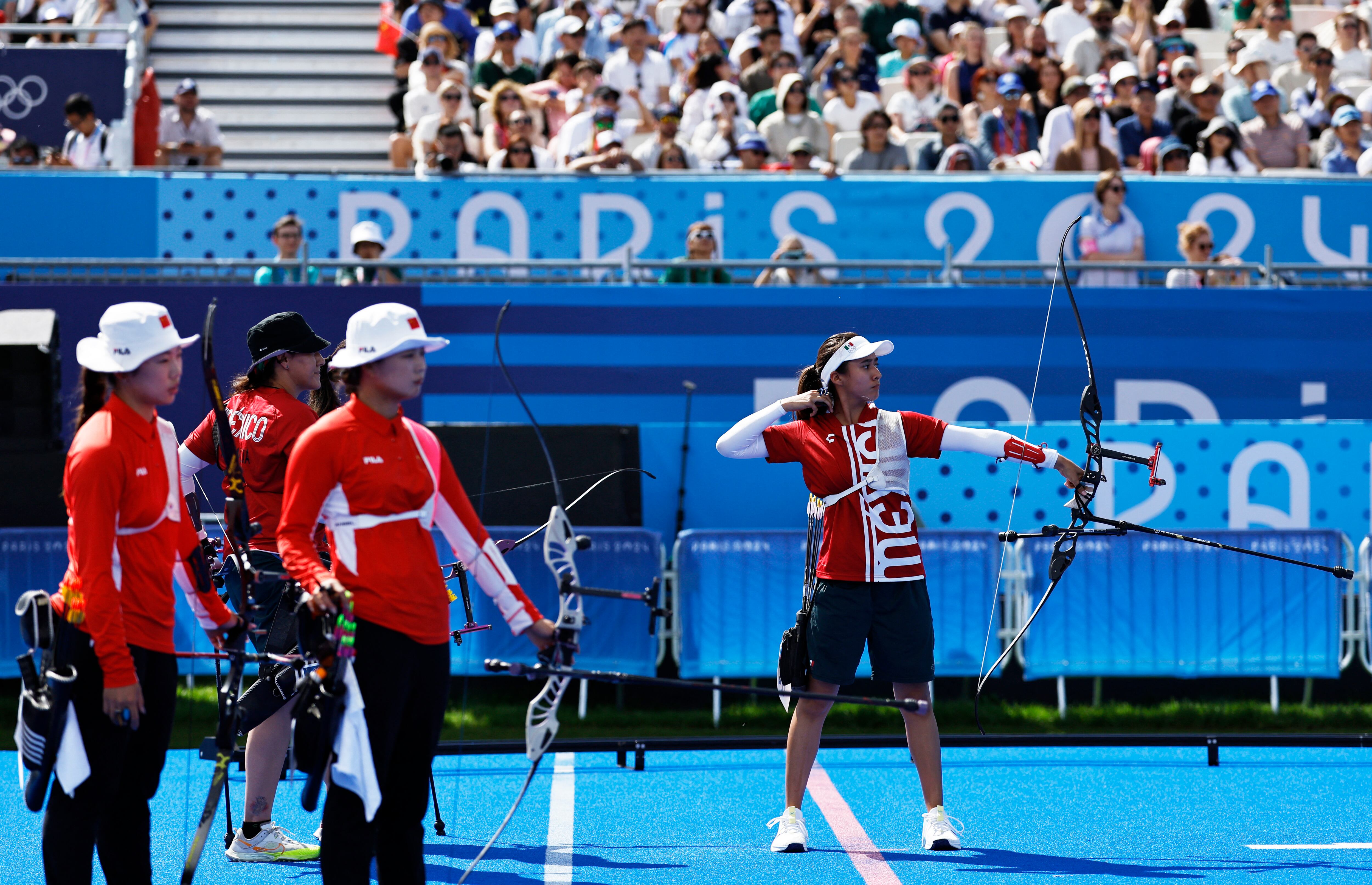 Paris 2024 Olympics - Archery - Women's Team Semifinals - Invalides, Paris, France - July 28, 2024. Angela Ruiz of Mexico in action. REUTERS/Tingshu Wang