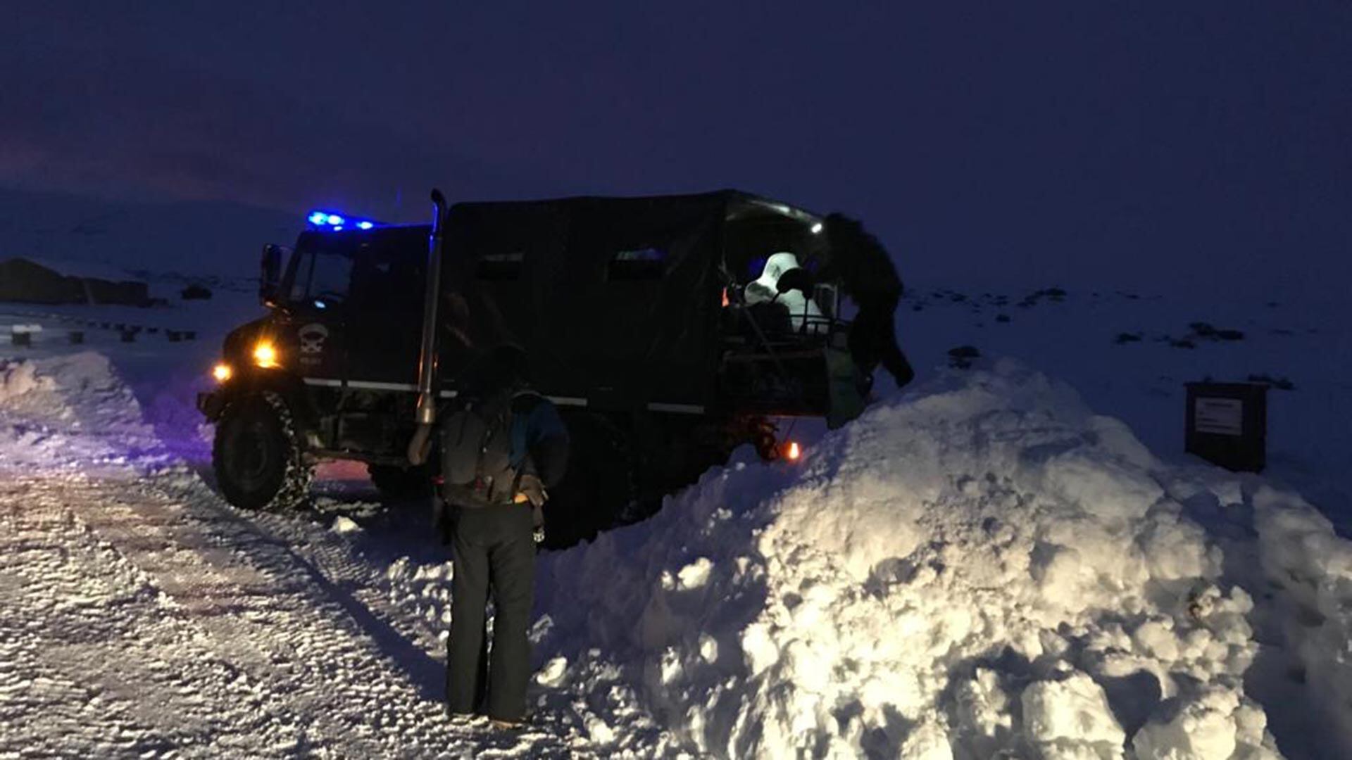 RESCATE EN LA NIEVE- SANTA CRUZ