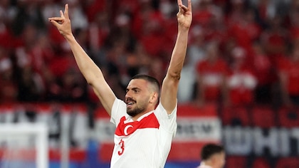 El goleador de Turquía fue sancionado con dos fechas de suspensión por su polémico festejo ante Austria: qué significa el “saludo del lobo”