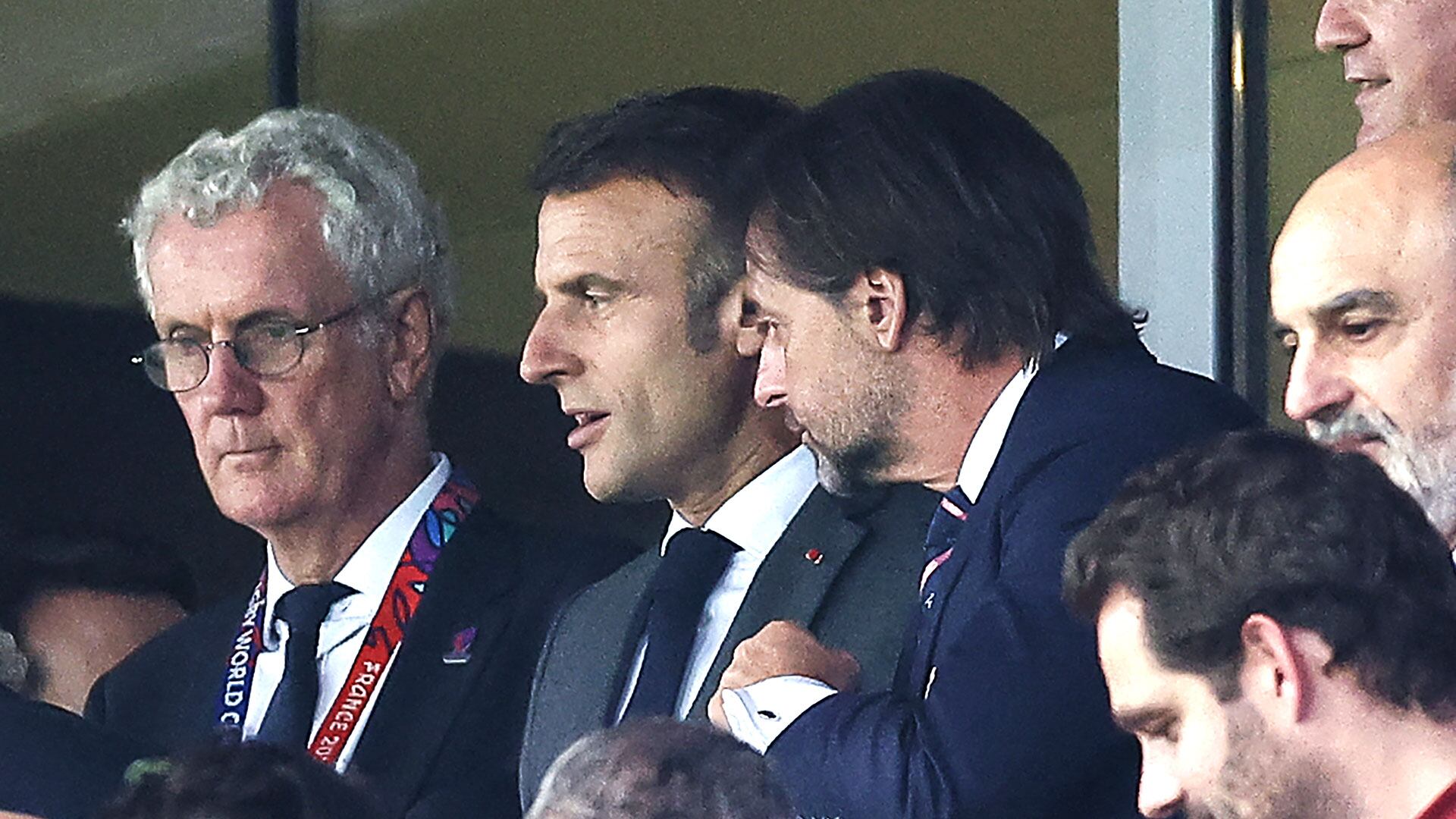 Lacalle-Pou-y-Macron-tribuna-mundial-de-rugby