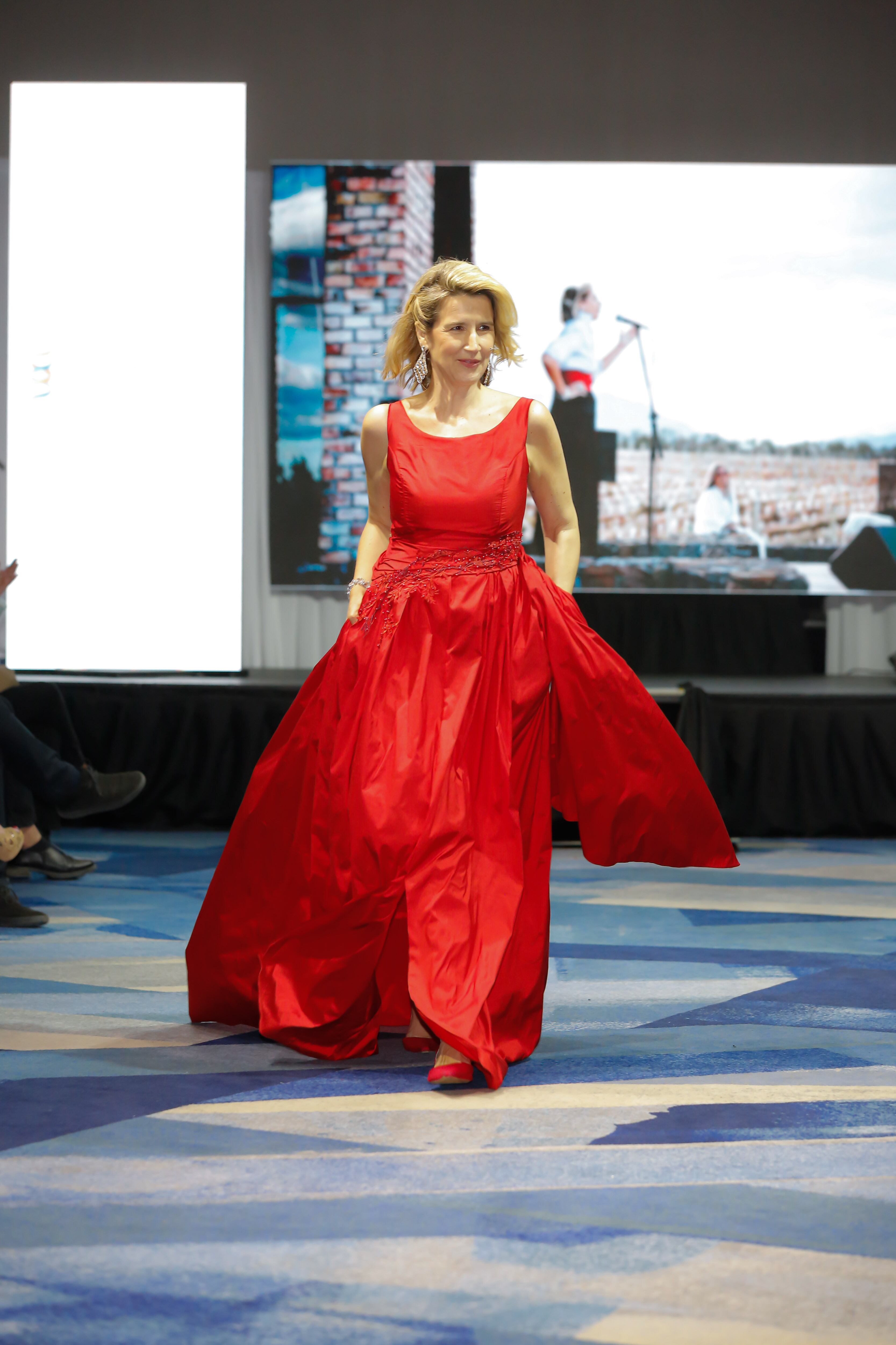 Sara Fleming - Desfile Argentinas de Hoy