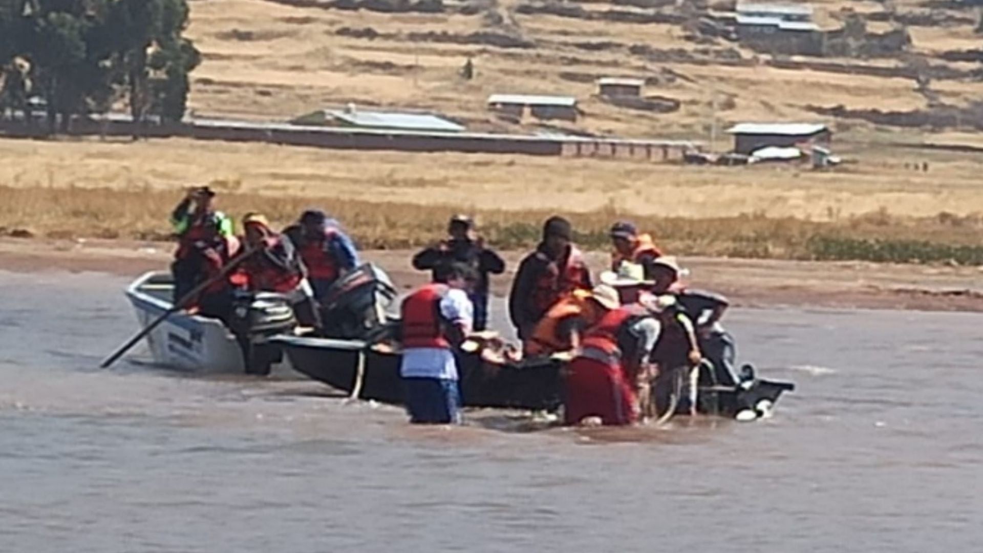 lago titicaca se encuentra adolescente