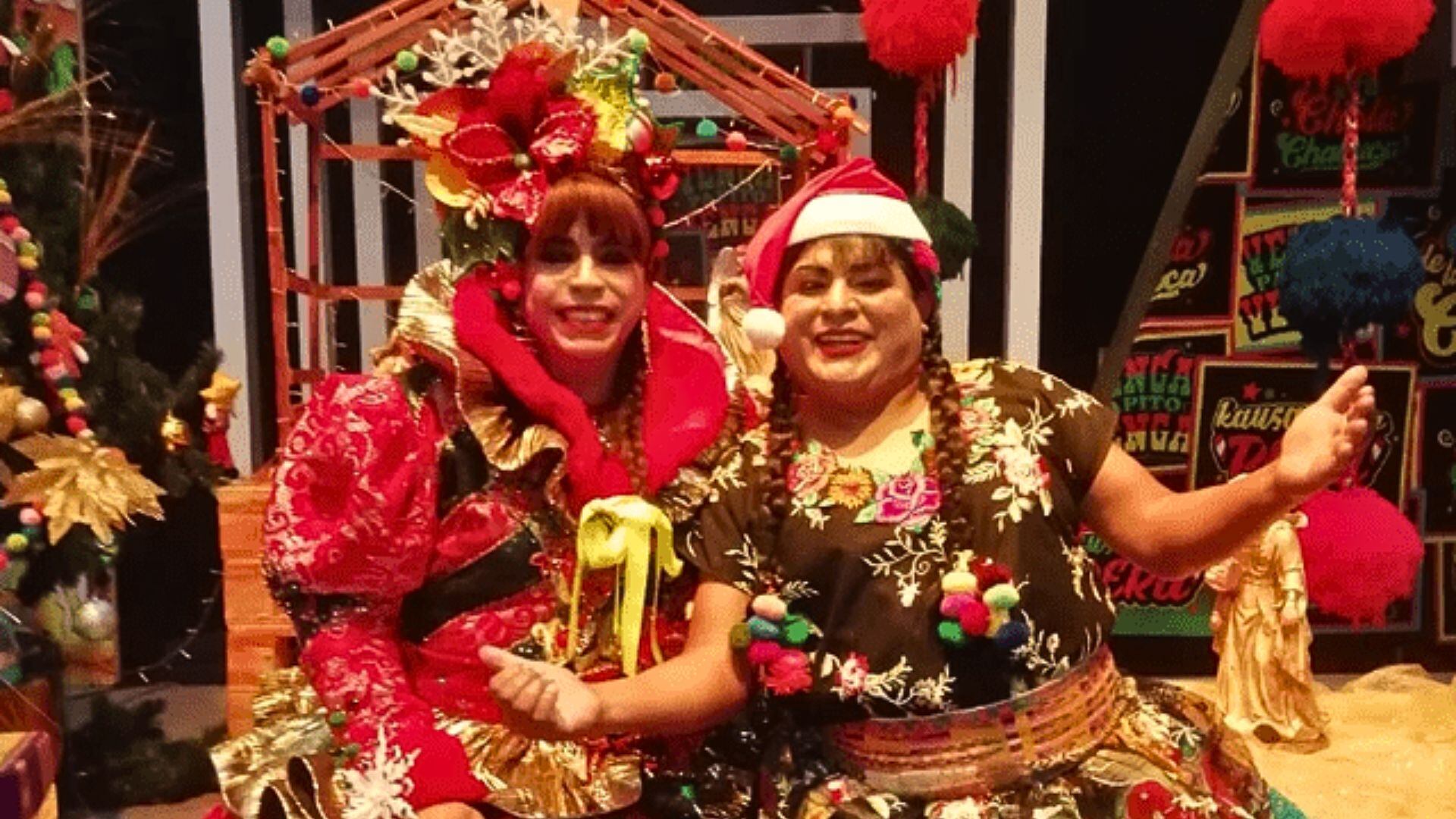 'Chola Cachucha' junto a Ernesto Pimentel, en su personaje de la 'Chola Chabuca'.