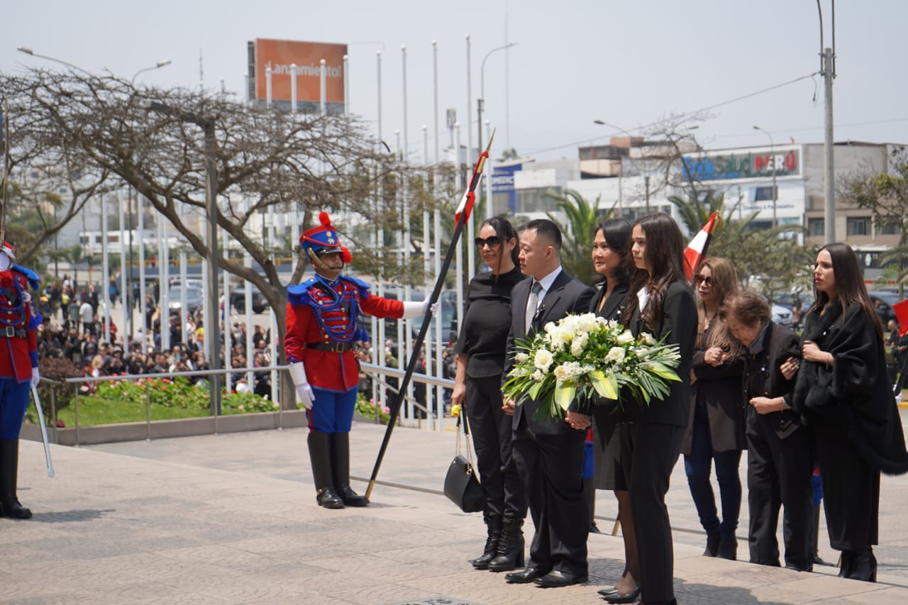 Velorio de Alberto Fujimori en el Ministerio de la Cultura