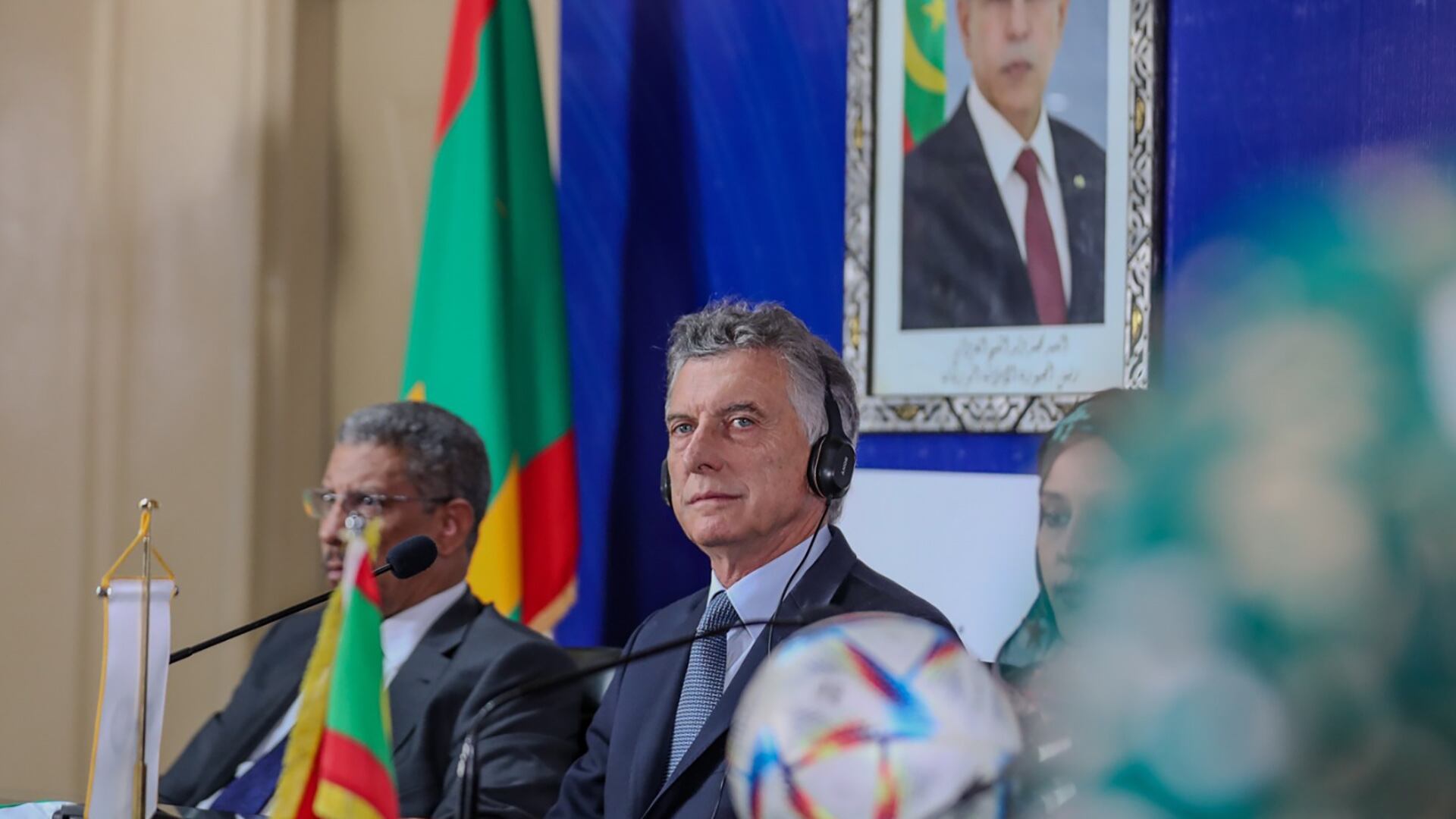 Mauricio Macri en Mauritania con la Fundación FIFA (solo la foto, sin el tuit)