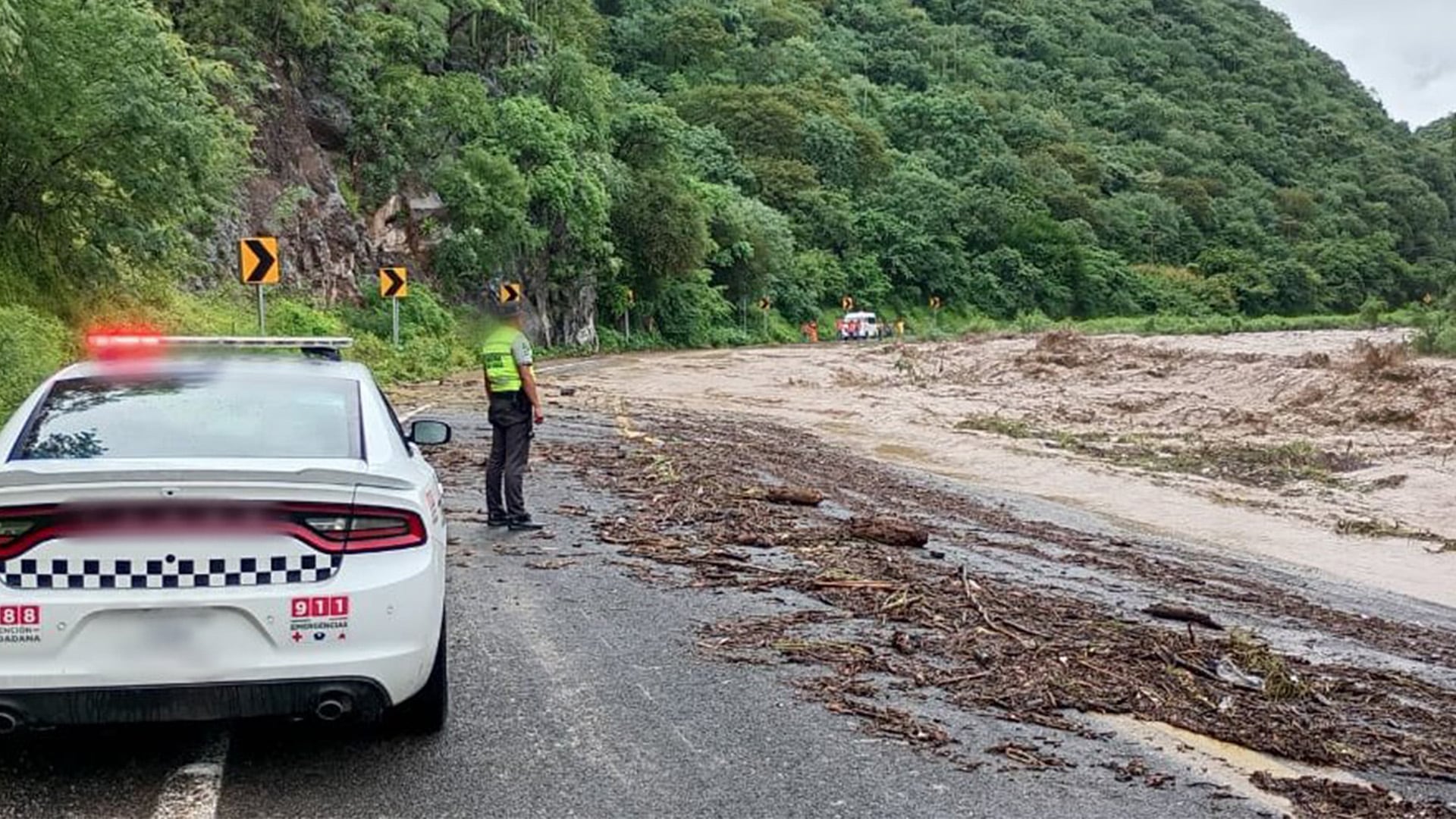 El cierre fue notificado por Caminos y Puentes Federales.