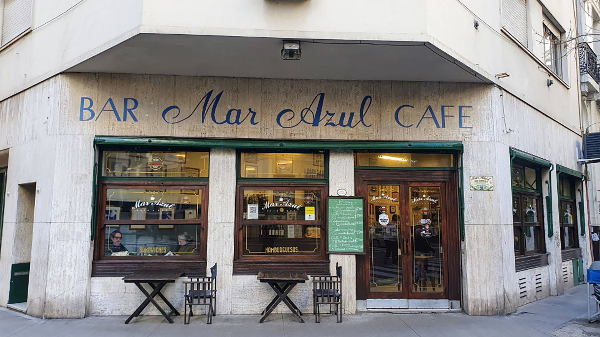 Cafetines de Buenos Aires. Mar Azul.