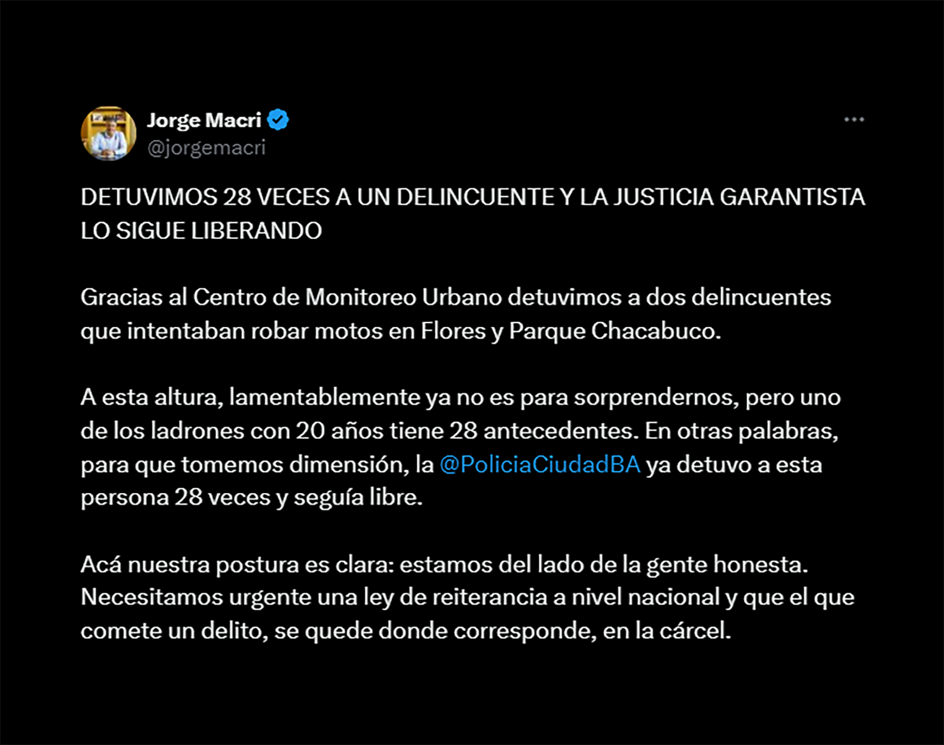 Cayó por intentar robar motos en Flores y Parque Chacabuco: tiene 20 años y 28 causas