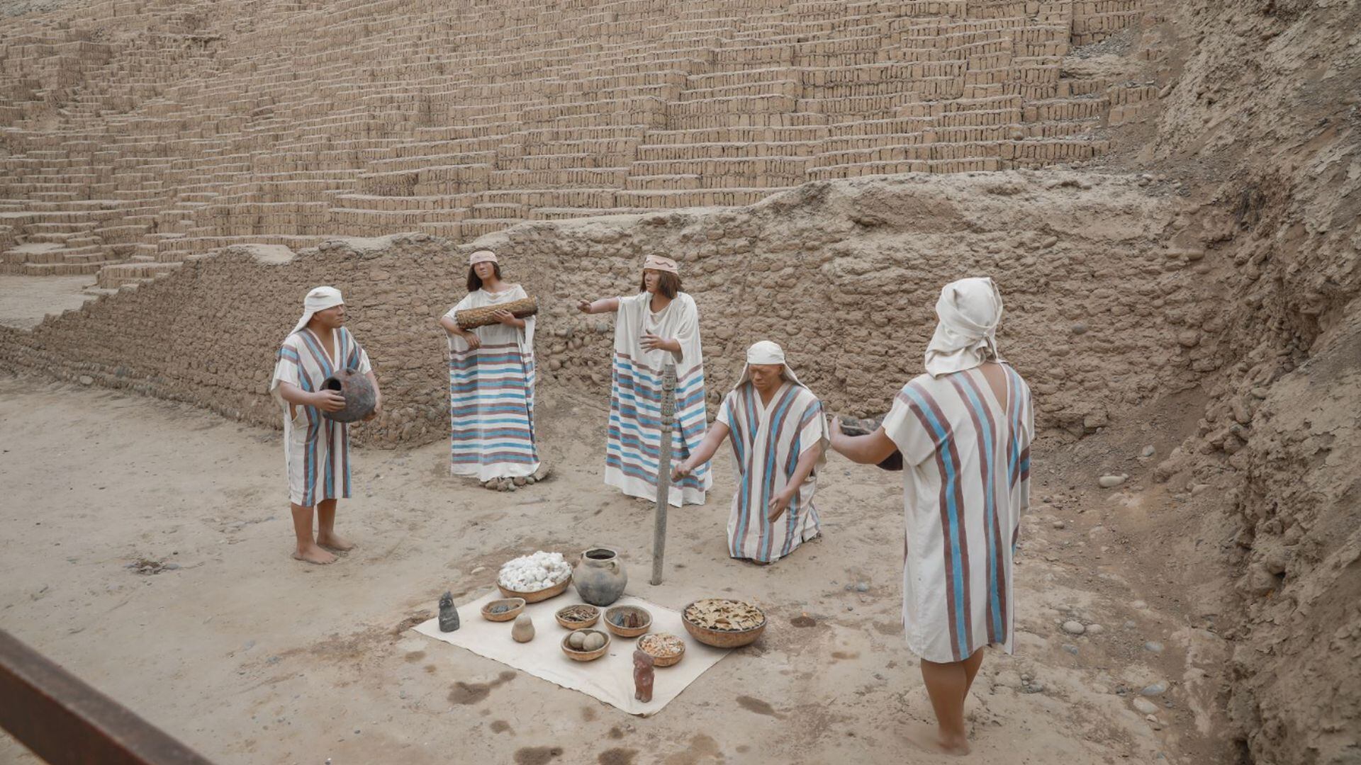 Huaca Pucllana - Miraflores - Lima - Perú - historias - 4 junio