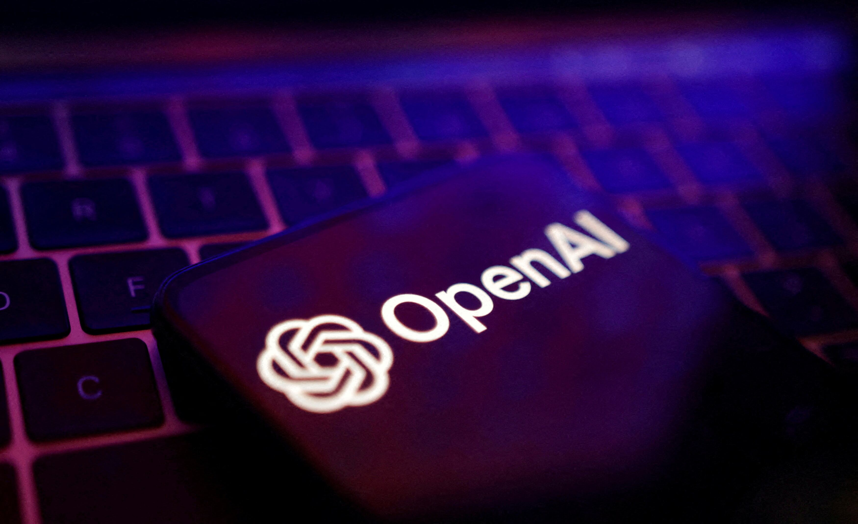 OpenAI tiene problemas para consolidar sus ingresos, debido a los altos gastos en la gestión de la IA. (REUTERS/Dado Ruvic/Illustration/File Photo/File Photo)