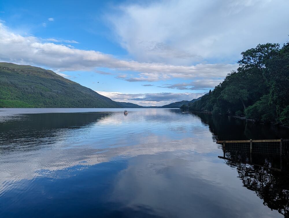 El lago Lomond, en Escocia (Shutterstock España).