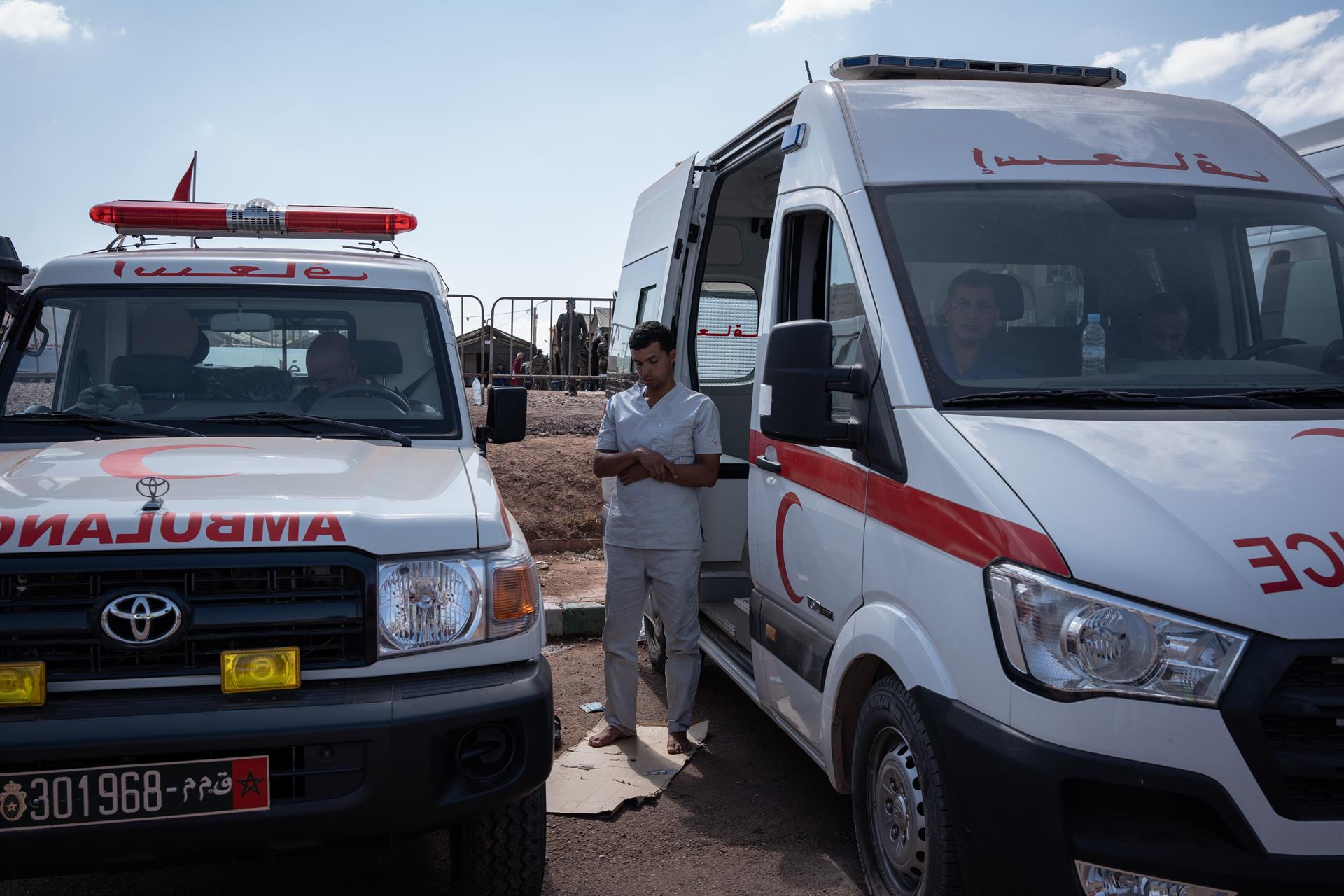 Dos muertos y 14 desparecidos tras llevarse un torrente un autobús en el sur de Marruecos