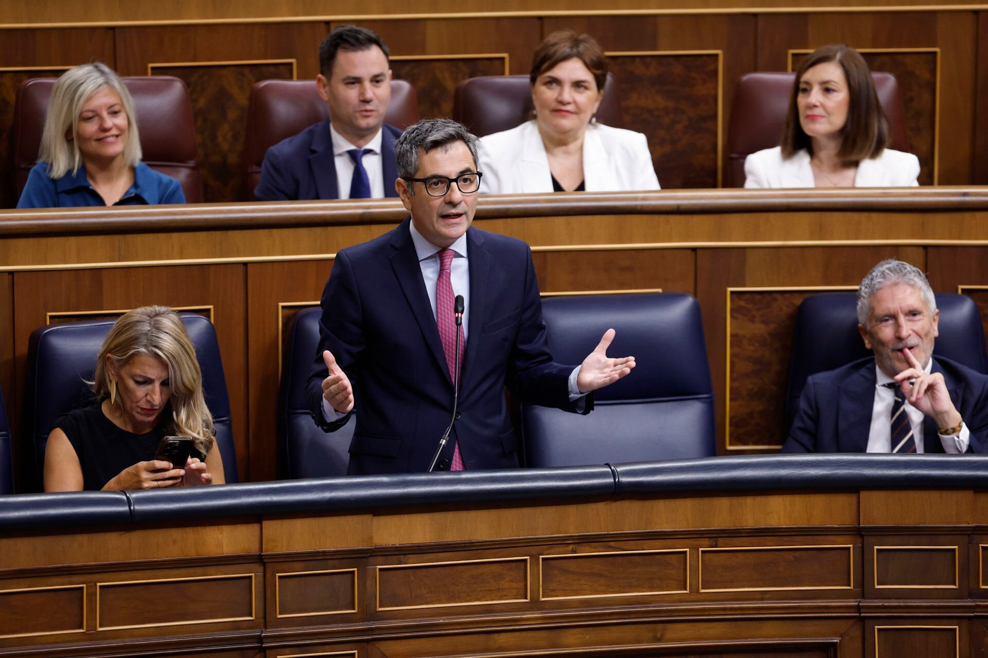 MADRID, 11/09/2024.- El ministro de la Presidencia, Justicia y Relaciones con las Cortes, Félix Bolaños, durante la sesión de control al gobierno celebrada este miércoles en el Congreso. EFE/Javier Lizón