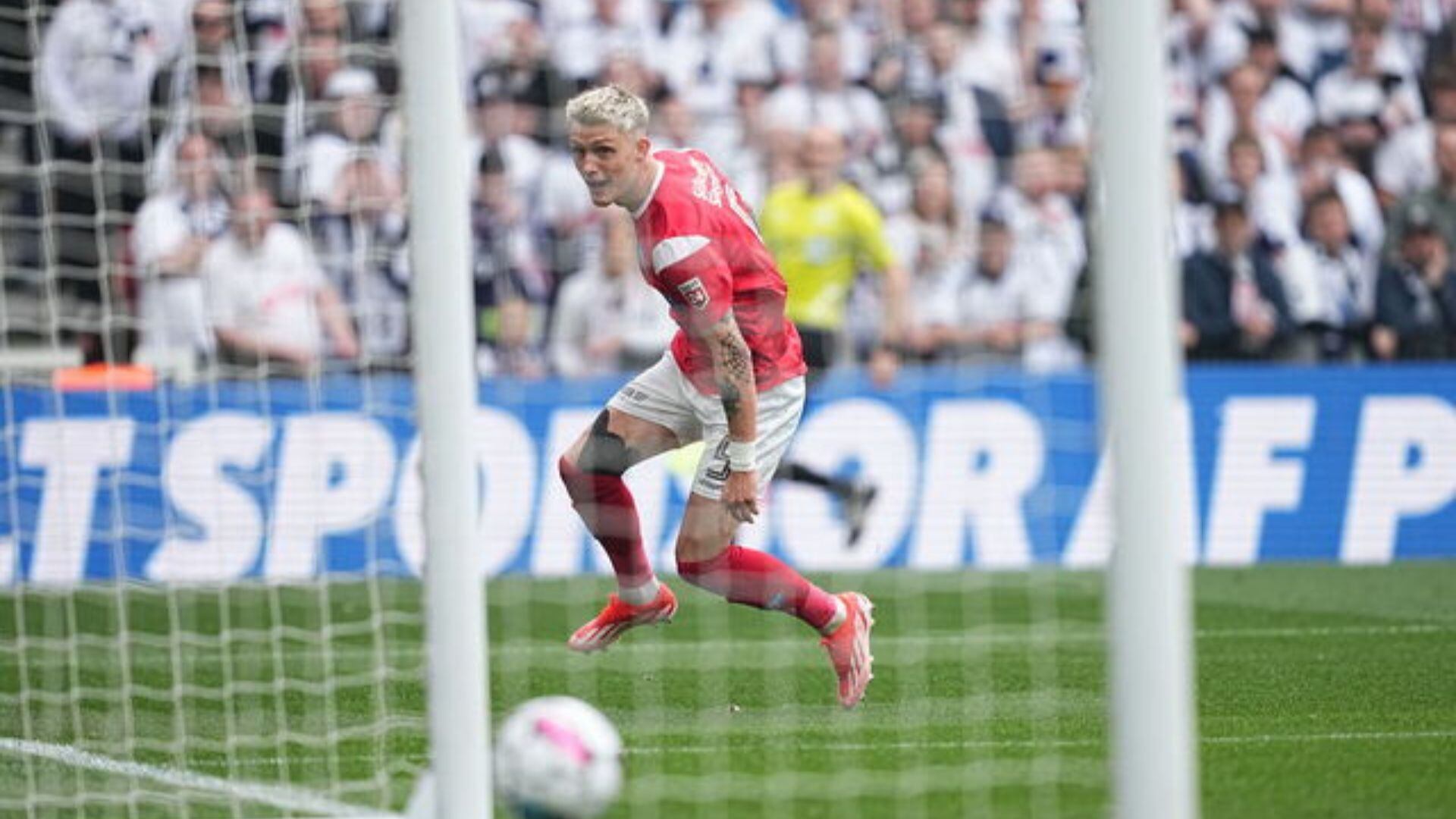 Gol de Oliver Sonne en Silkeborg IF vs AGF por la final de la Copa de Dinamarca 2024.